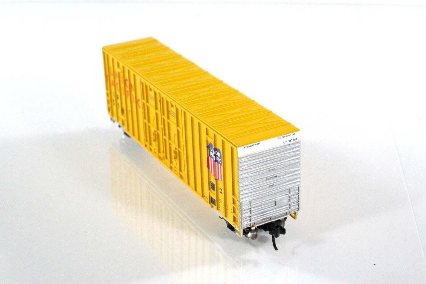 N Scale ***UNION PACIFIC*** 50' Box Car 6-Set --- Intermountain 6133004 **RARE**