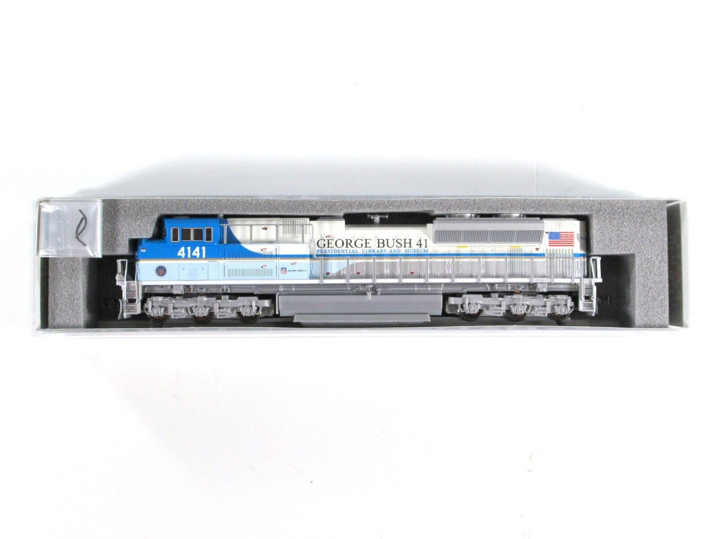 N Scale ***GEORGE BUSH*** SD70ACe Diesel Locomotive 4141 - Kato 176-8411 w/ DCC