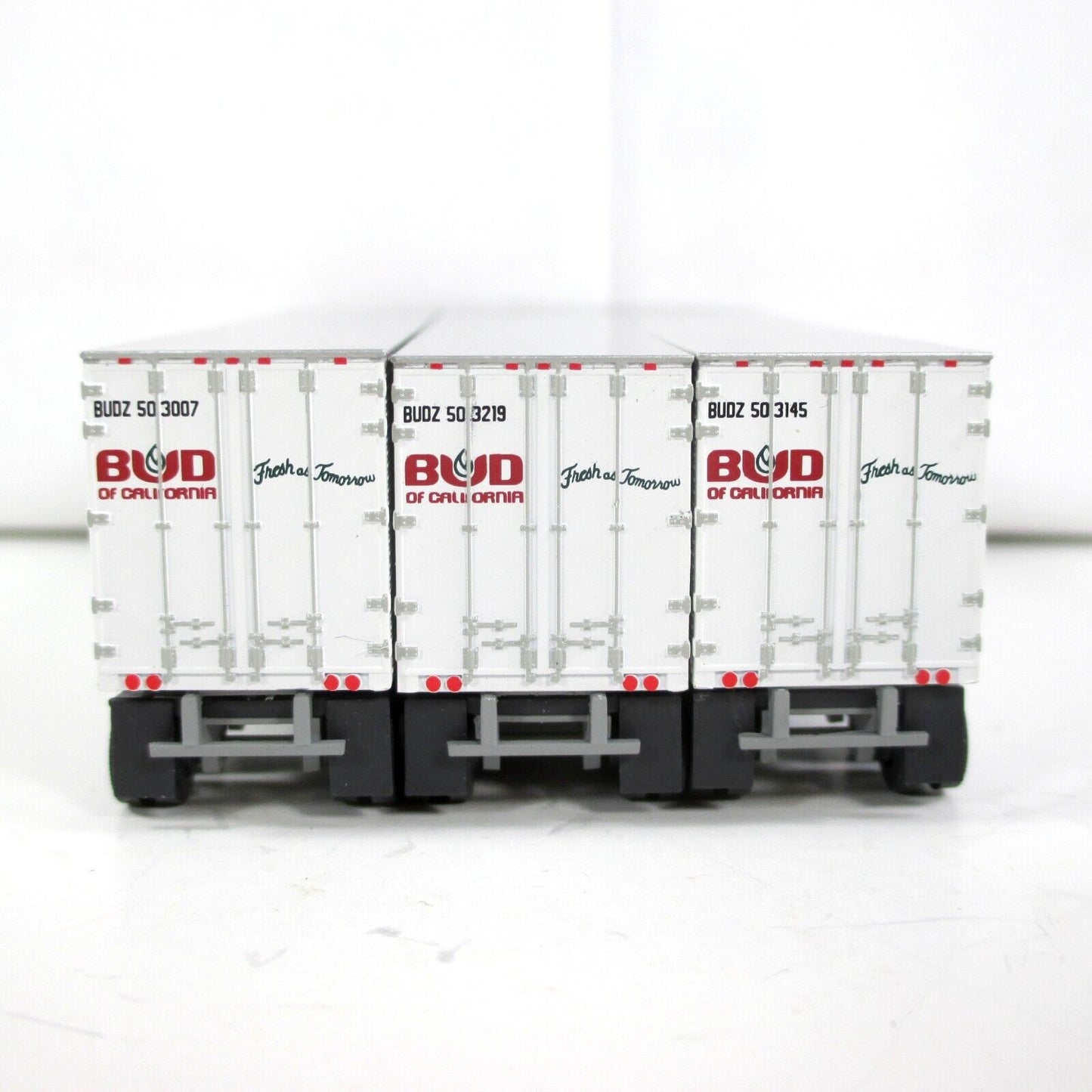N Scale ***BUD of CALIFORNIA*** 40' Trailer Van 3-Pack Set - Trainworx 40254