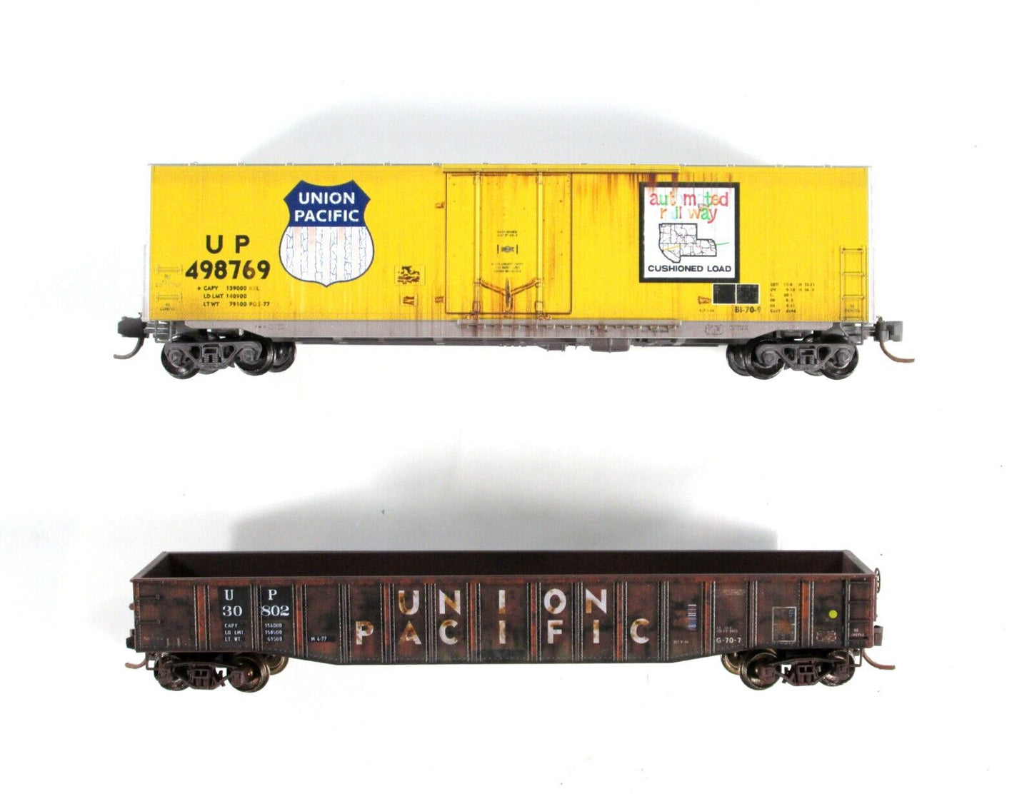 N Scale **UNION PACIFIC** Weathered Box Car & Gondola - Micro Trains 99305480