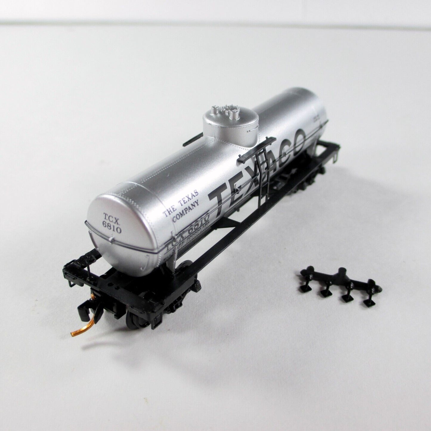 N Scale ***TEXACO*** Tanker Set, #6810, 6855, 7276, 7280 - Micro Trains 99300008