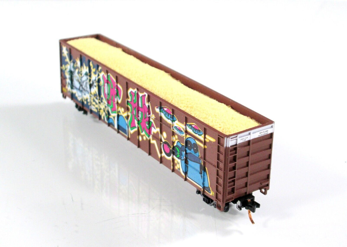 N Scale *WAR of the WORLDS* Graffiti Woodchip Gondola, WCVX 2101 - Deluxe 170803