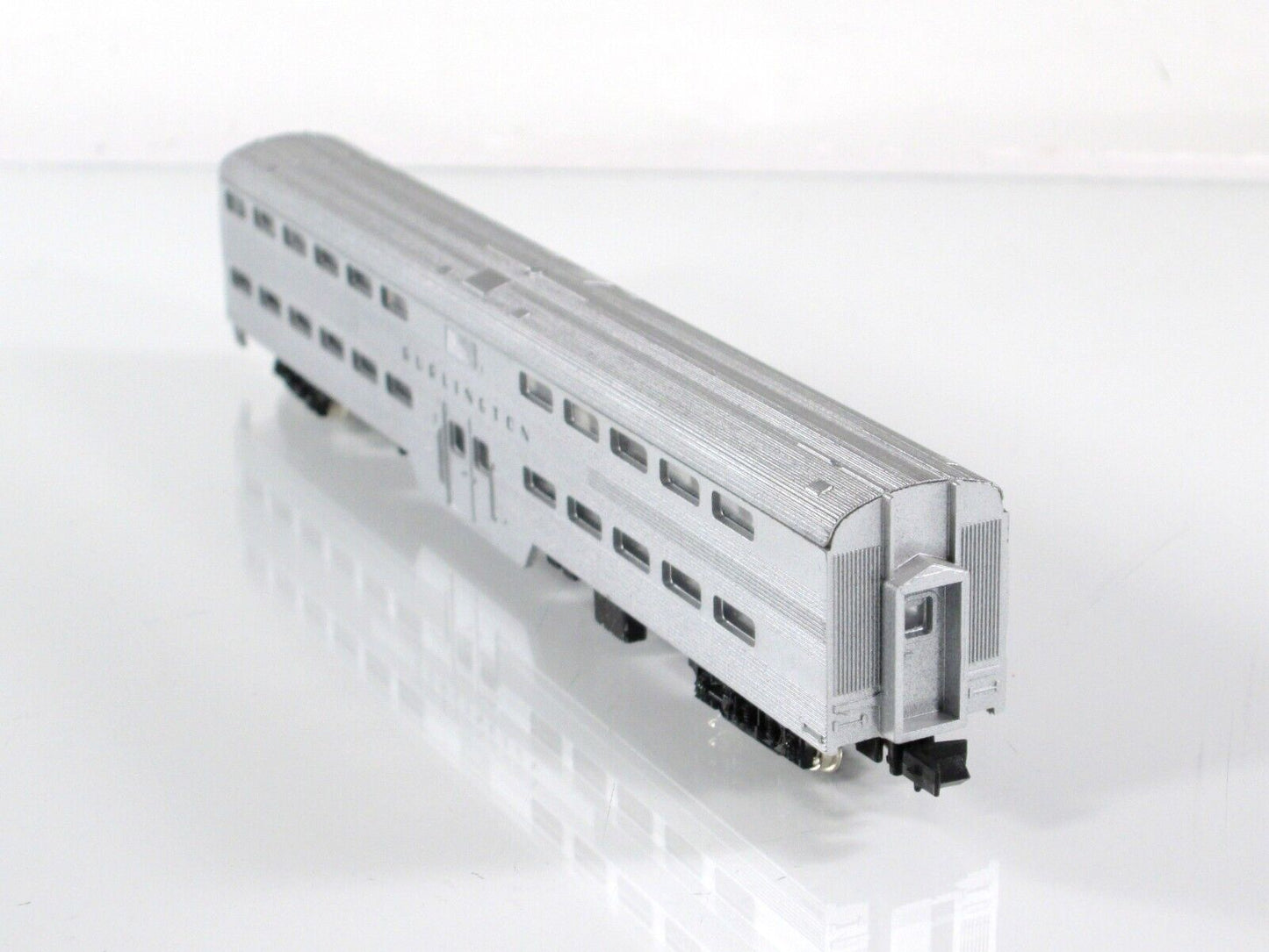 N Scale BURLINGTON Bi-Level Passenger Commuter Coach Car -- CB&Q -- Con-Cor 4424