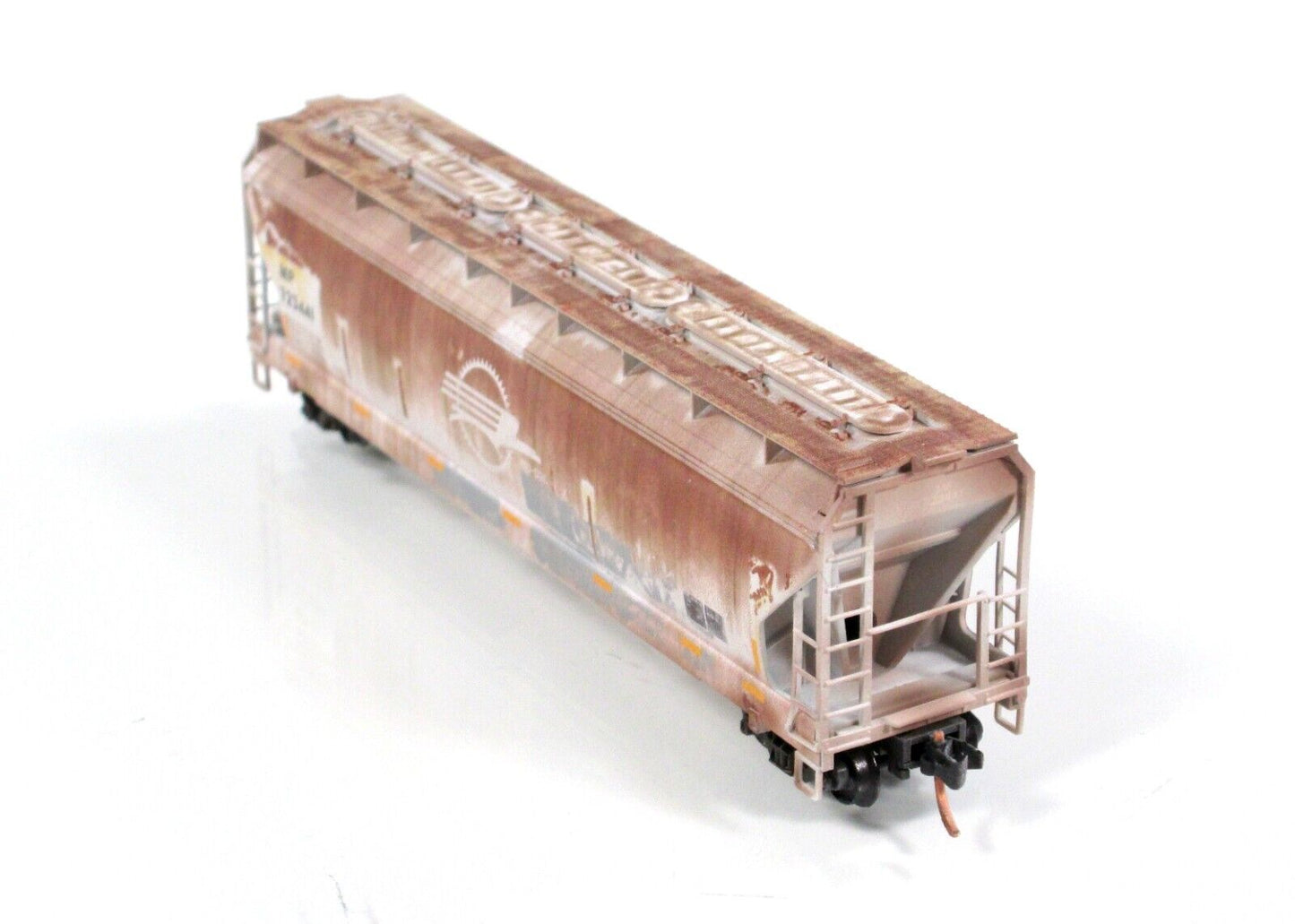 N Scale ***MISSOURI PACIFIC*** Weathered 3-Bay Hopper ---- Micro Trains 09444190