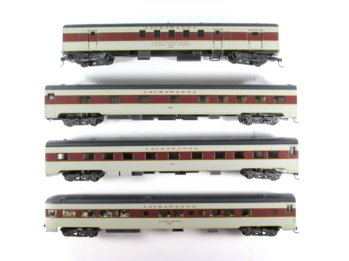 HO Scale ***LACKAWANNA*** 1930s Passenger Set B -- Rivarossi 6955, Knuckle Cplrs