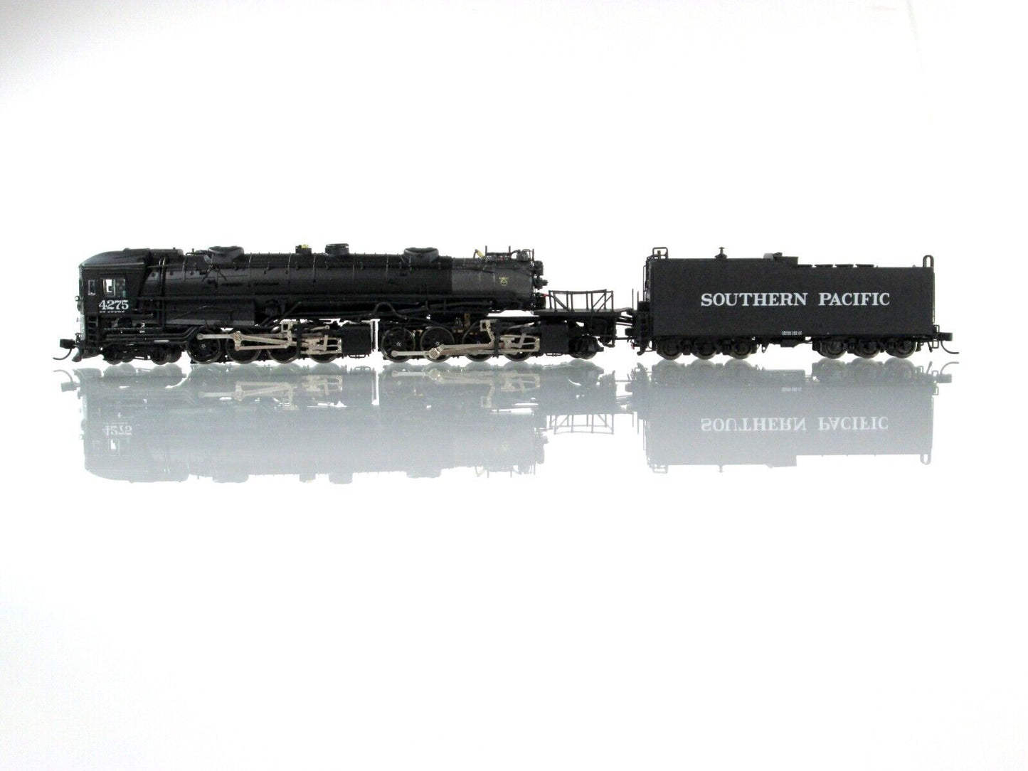 N Scale CAB FORWARD  AC-12  4-8-8-2 - SP #4275 - Intermountain 79002 **DCC Ready