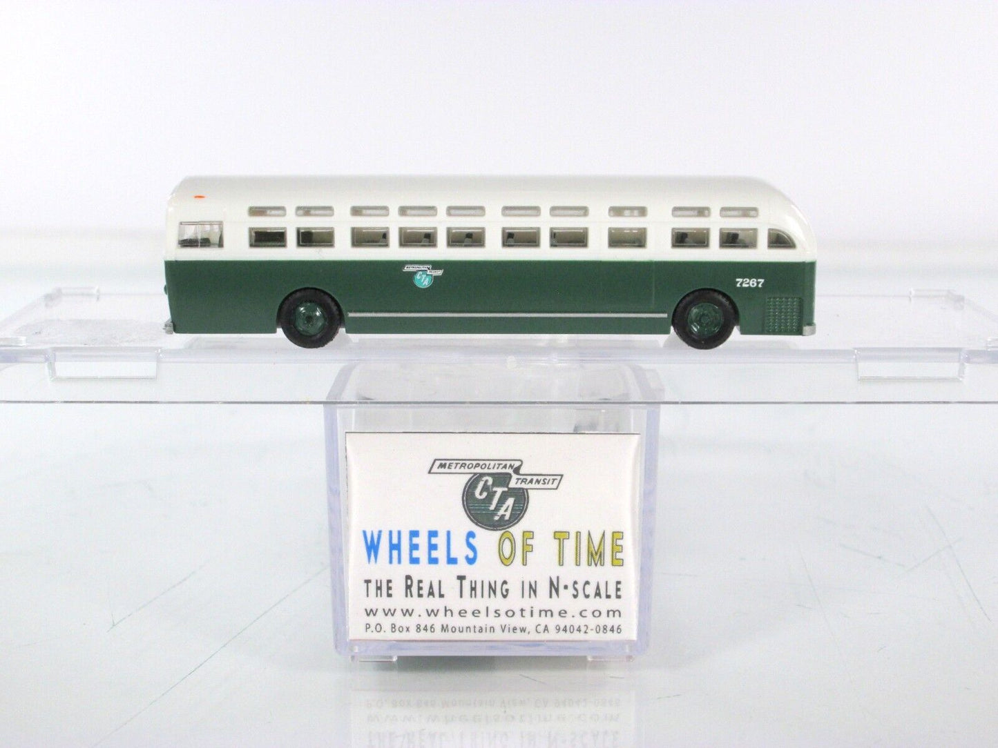 N Scale ***CHICAGO TRANSIT*** Motor Coach, TWA Ad, #7267 -- WHEELS of TIME 90161