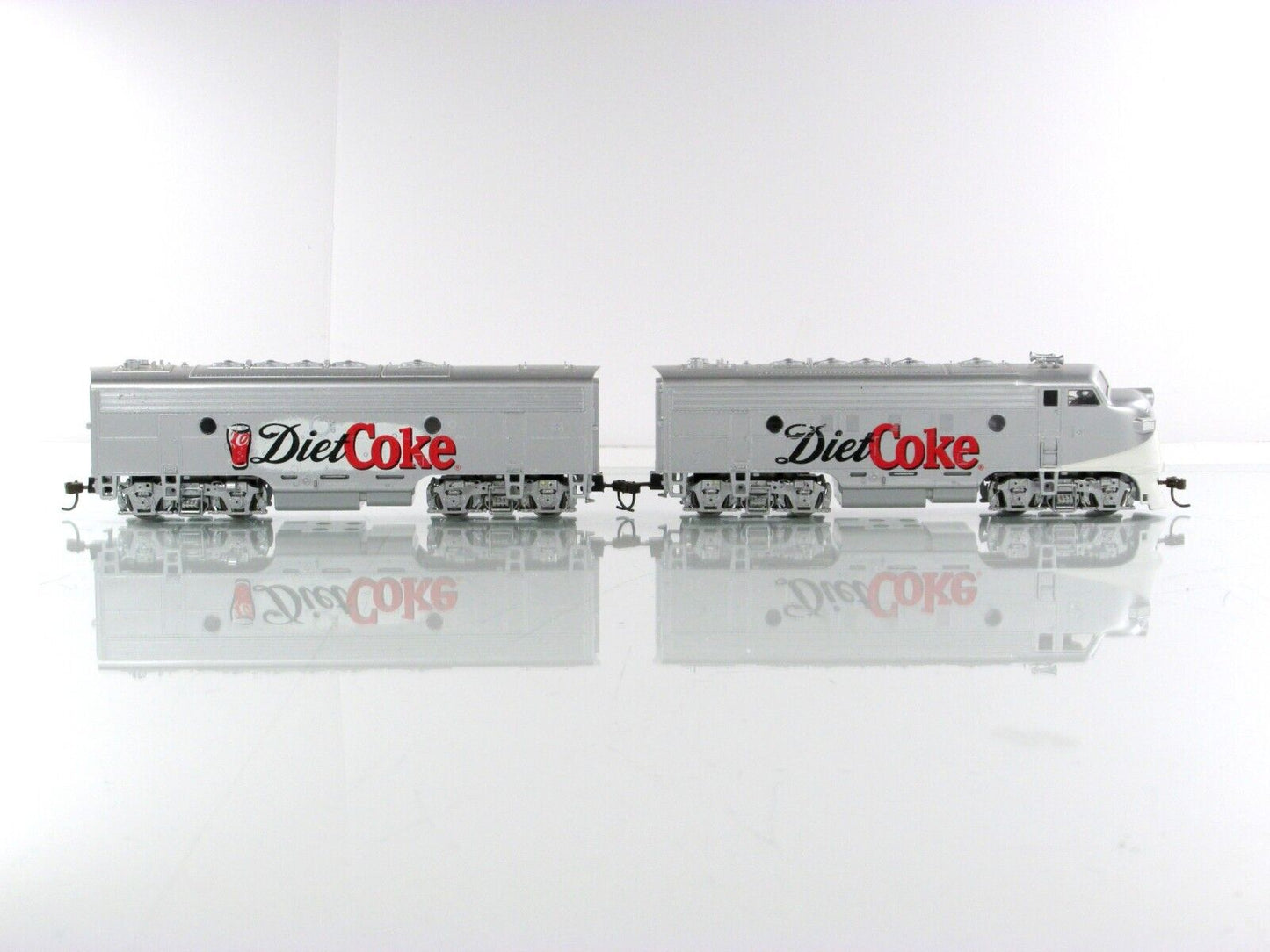 HO Scale ***DIET COKE*** F-Series F7A F7B Diesel Locomotive AB Set ----- Athearn