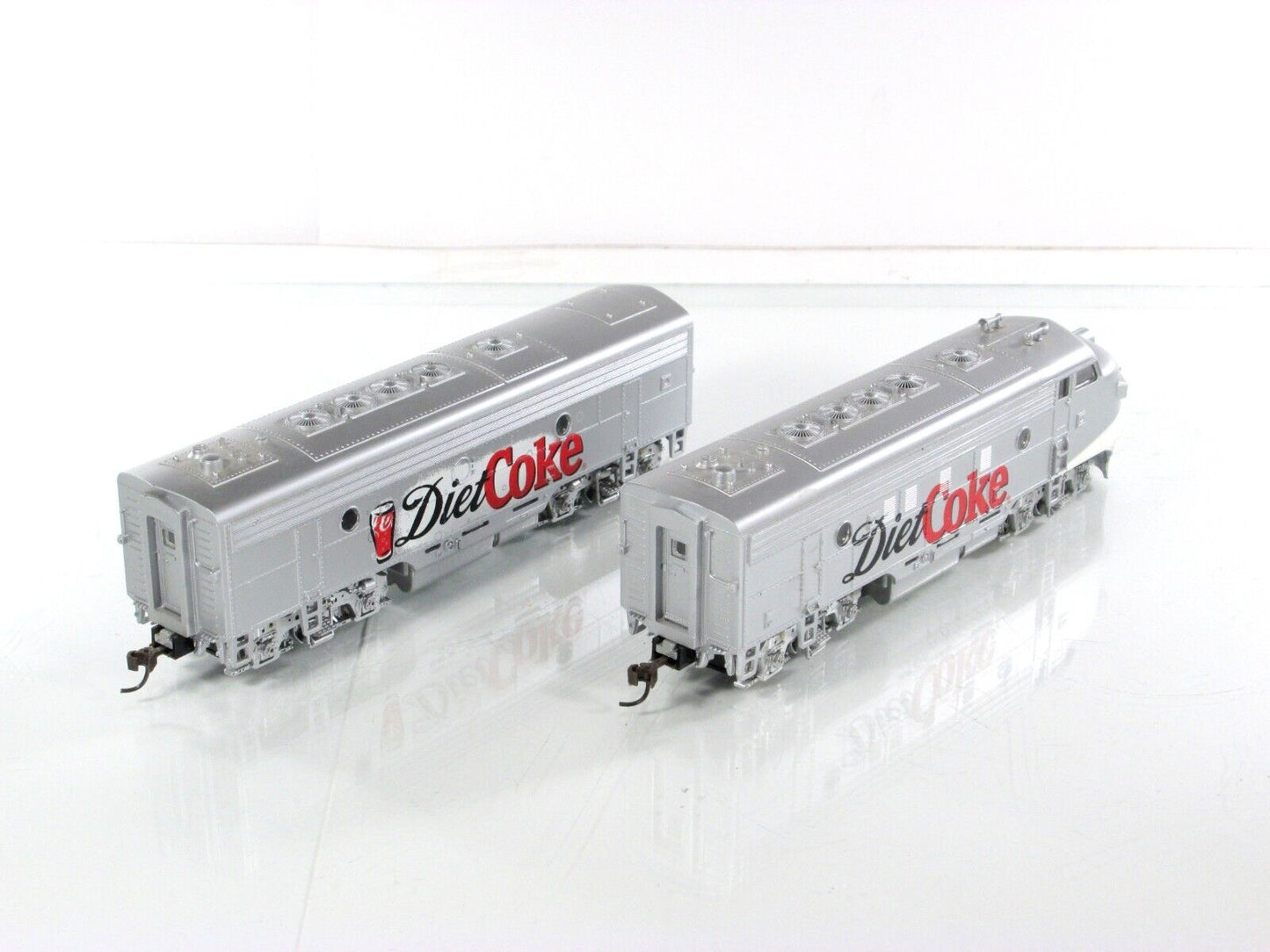 HO Scale ***DIET COKE*** F-Series F7A F7B Diesel Locomotive AB Set ----- Athearn