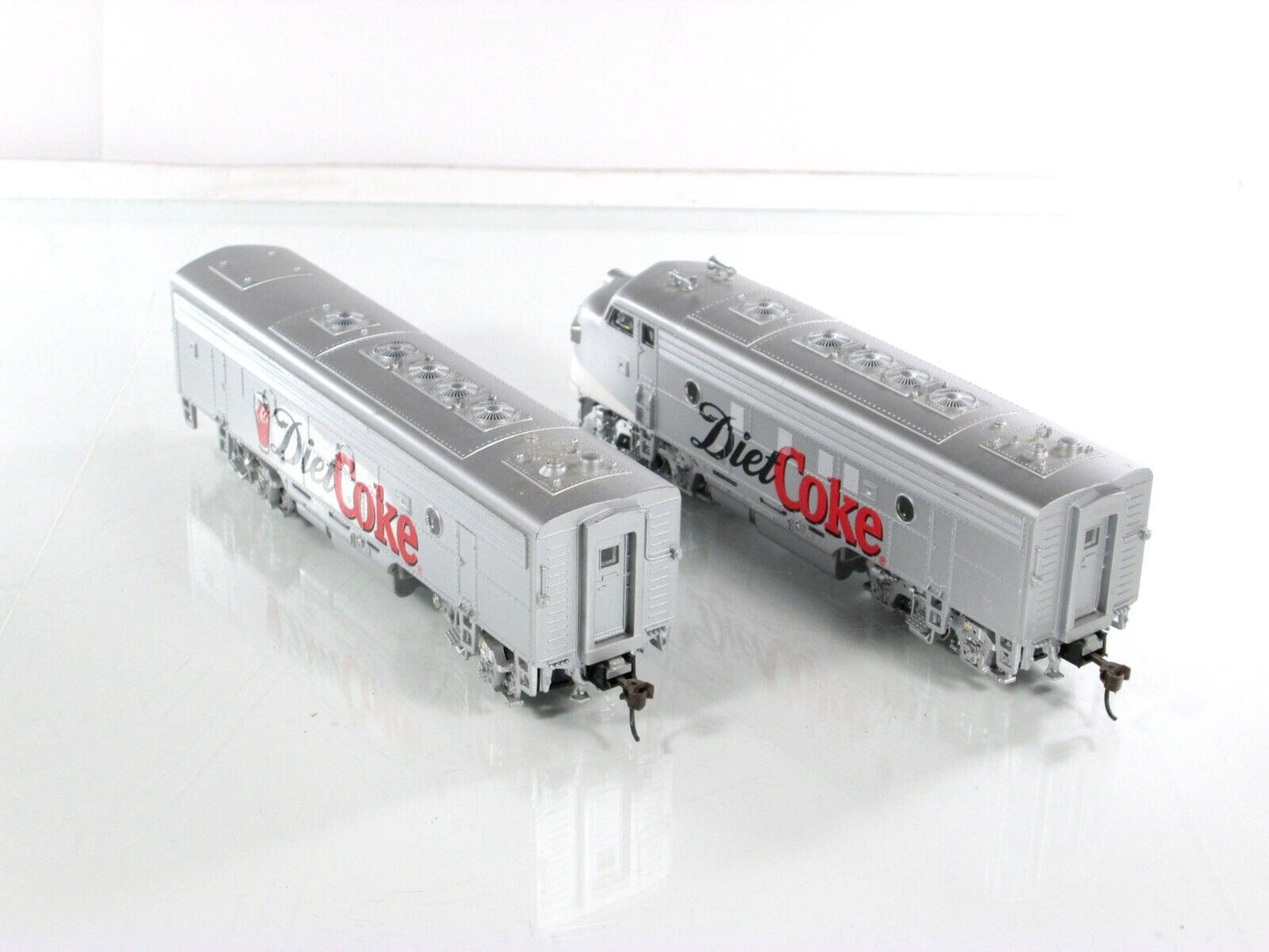 HO Scale ***DIET COKE*** F-Series F7A F7B Diesel Locomotive AB Set ----- Athearn