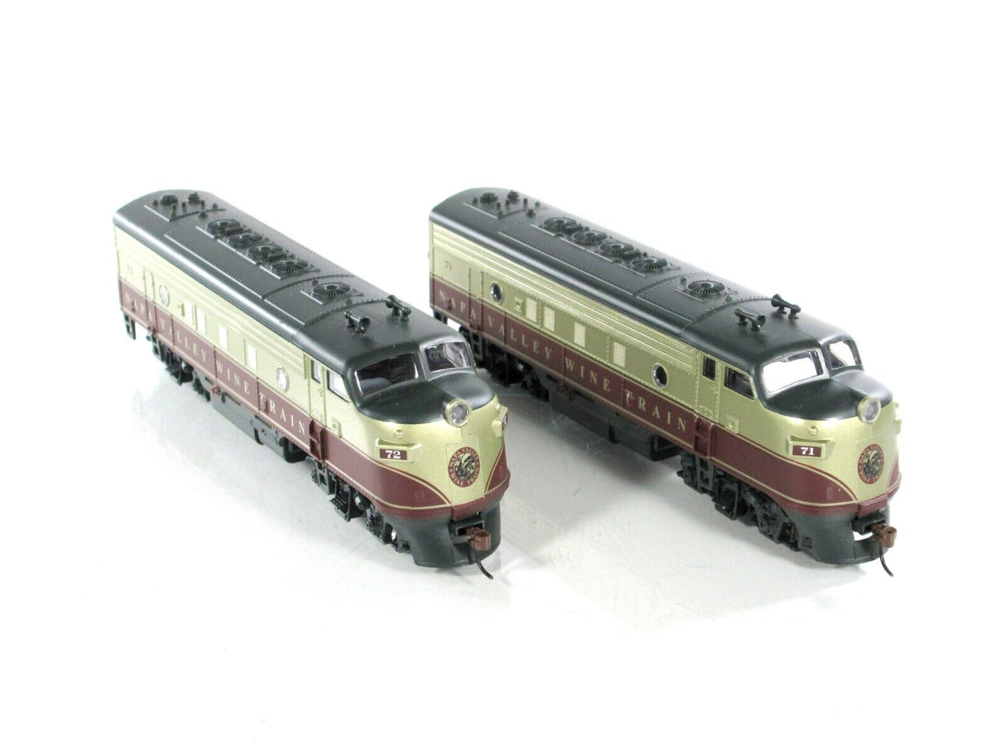 HO Scale ***NAPA VALLEY*** Wine Train F7A Locomotive Set # 71, 72 - Athearn 8500