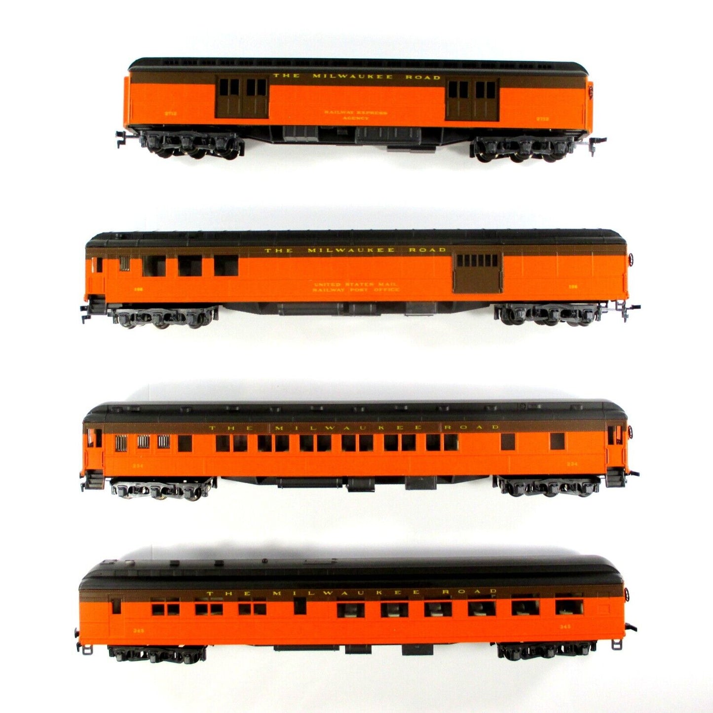 HO Scale MILWAUKEE ROAD 1920s Heavyweight 4-Passenger Car Set A - Rivarossi 6904