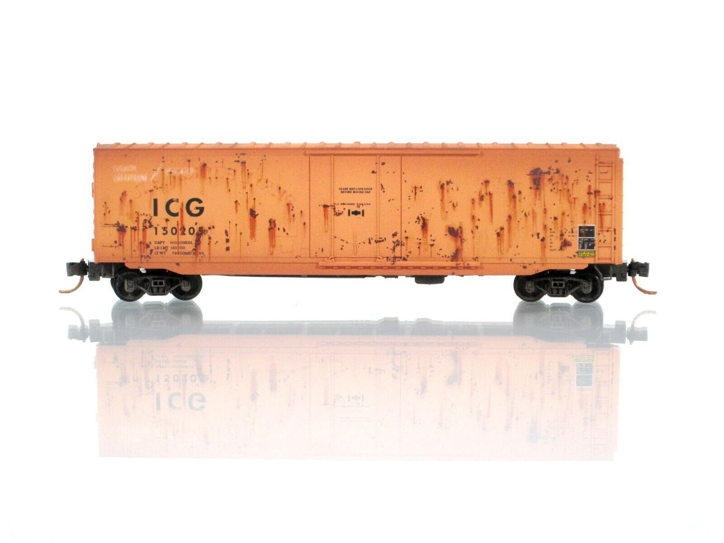N Scale *ILLINOIS CENTRAL GULF* Weathered Box Car #130205, Micro Trains 03844540