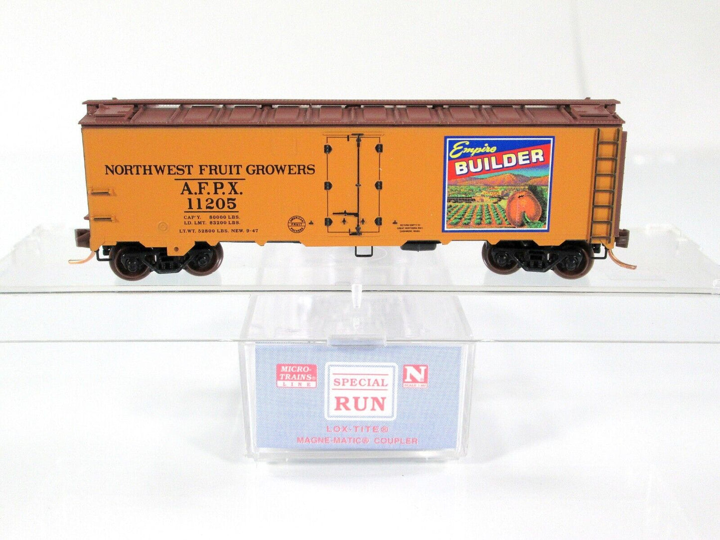 N Scale ***EMPIRE BUILDER*** Reefer #10, AFPX #11205 -Micro Trains, Lowell Smith