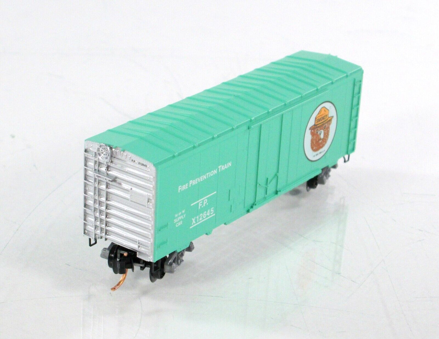 N Scale ***SMOKEY BEAR*** MoW Fire Prevention Car, FP X12645 -Micro Trains 74050