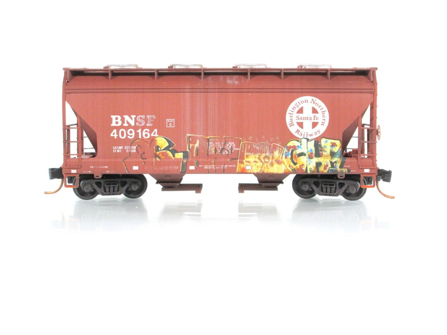 N Scale **BURLINGTON NORTHERN** Weathered Hopper #409164 - Micro Trains 09244430