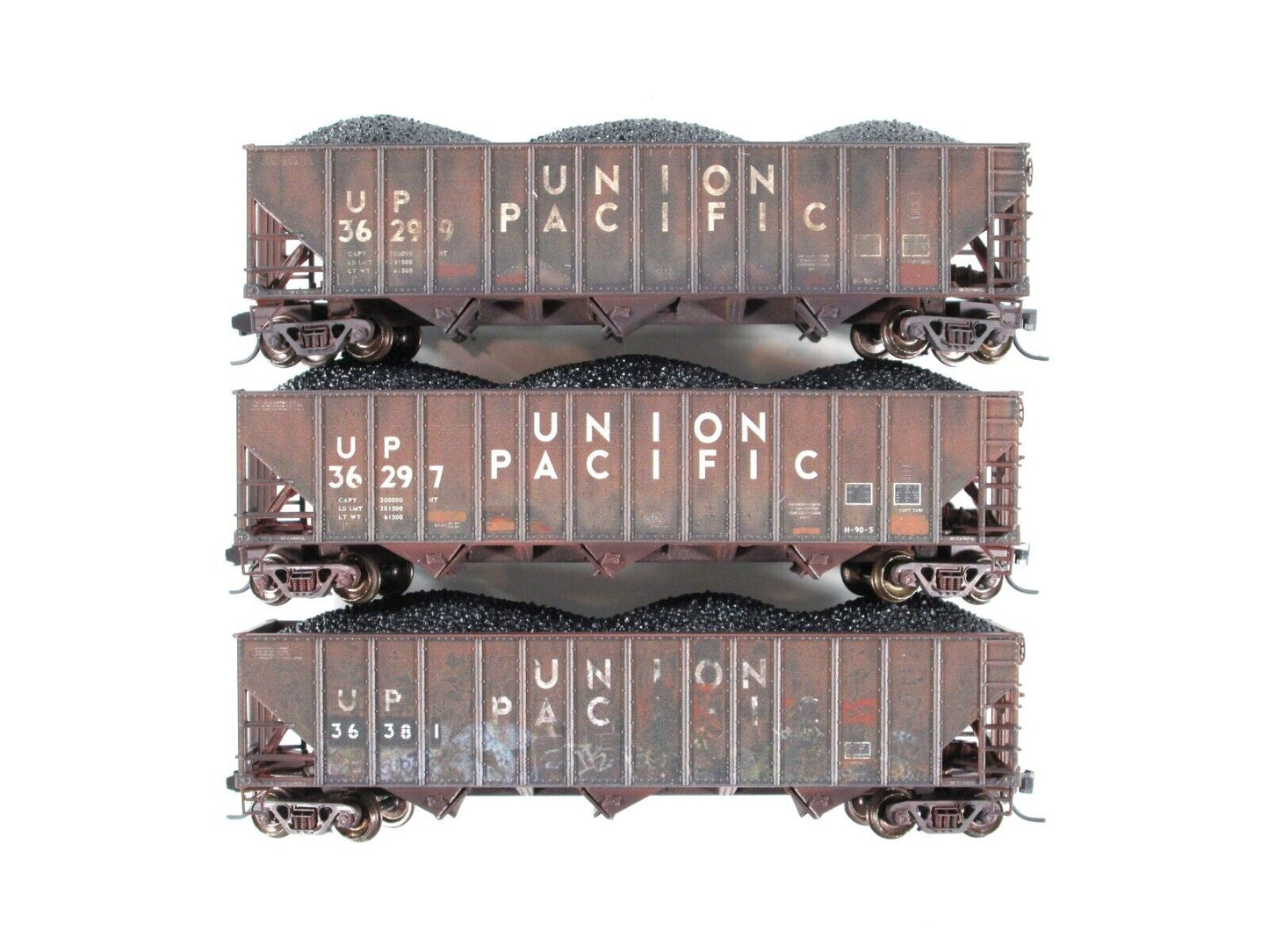 N Scale **UNION PACIFIC** Weathered Coal Hopper 3-Pack - Micro Trains 99305920