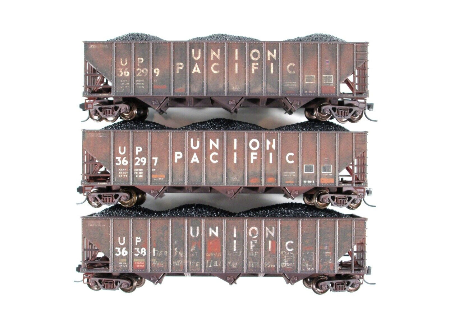 N Scale **UNION PACIFIC** Weathered Coal Hopper 3-Pack - Micro Trains 99305920