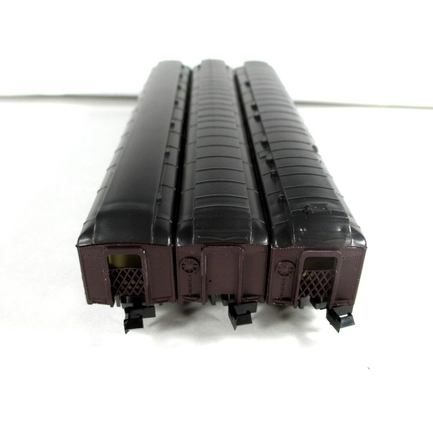 N Scale *CANADIAN PACIFIC* Heavyweight 3-Passenger Set - Arnold / Rivarossi 0591