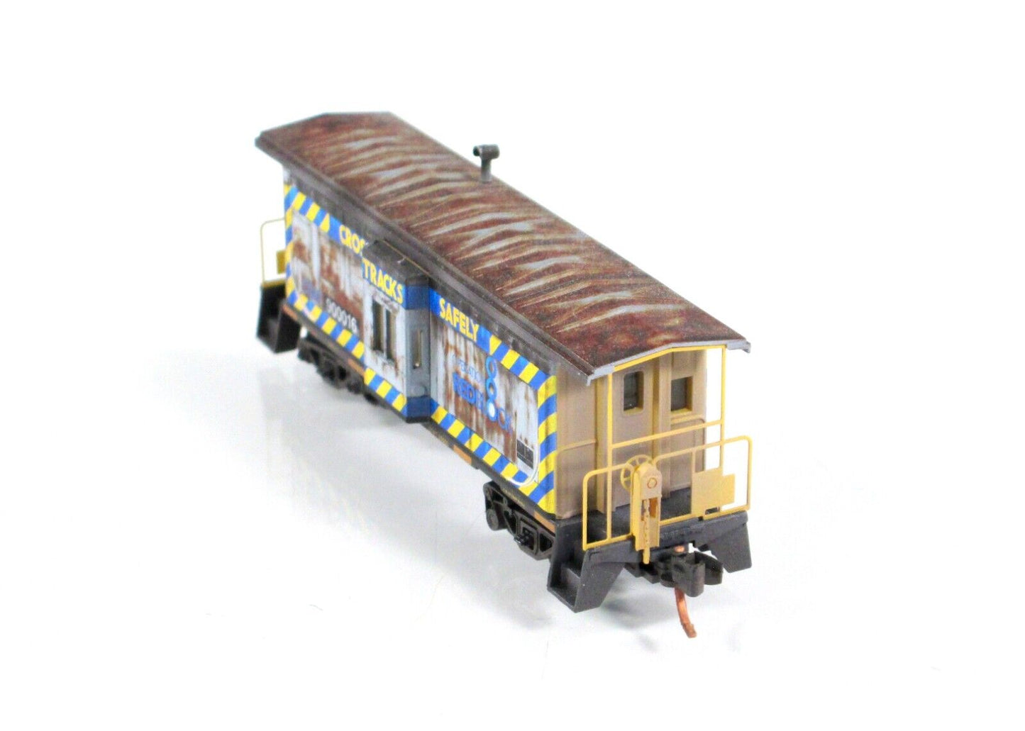 N Scale **CSX** Weathered **OPERATION LIFESAVER** Caboose, Micro Trains 13044210