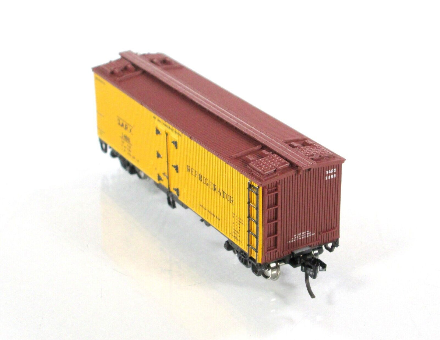 N Scale ***GARX*** 37' Meat Reefer 4-Pack - Rapido 521013, Micro Trains Couplers