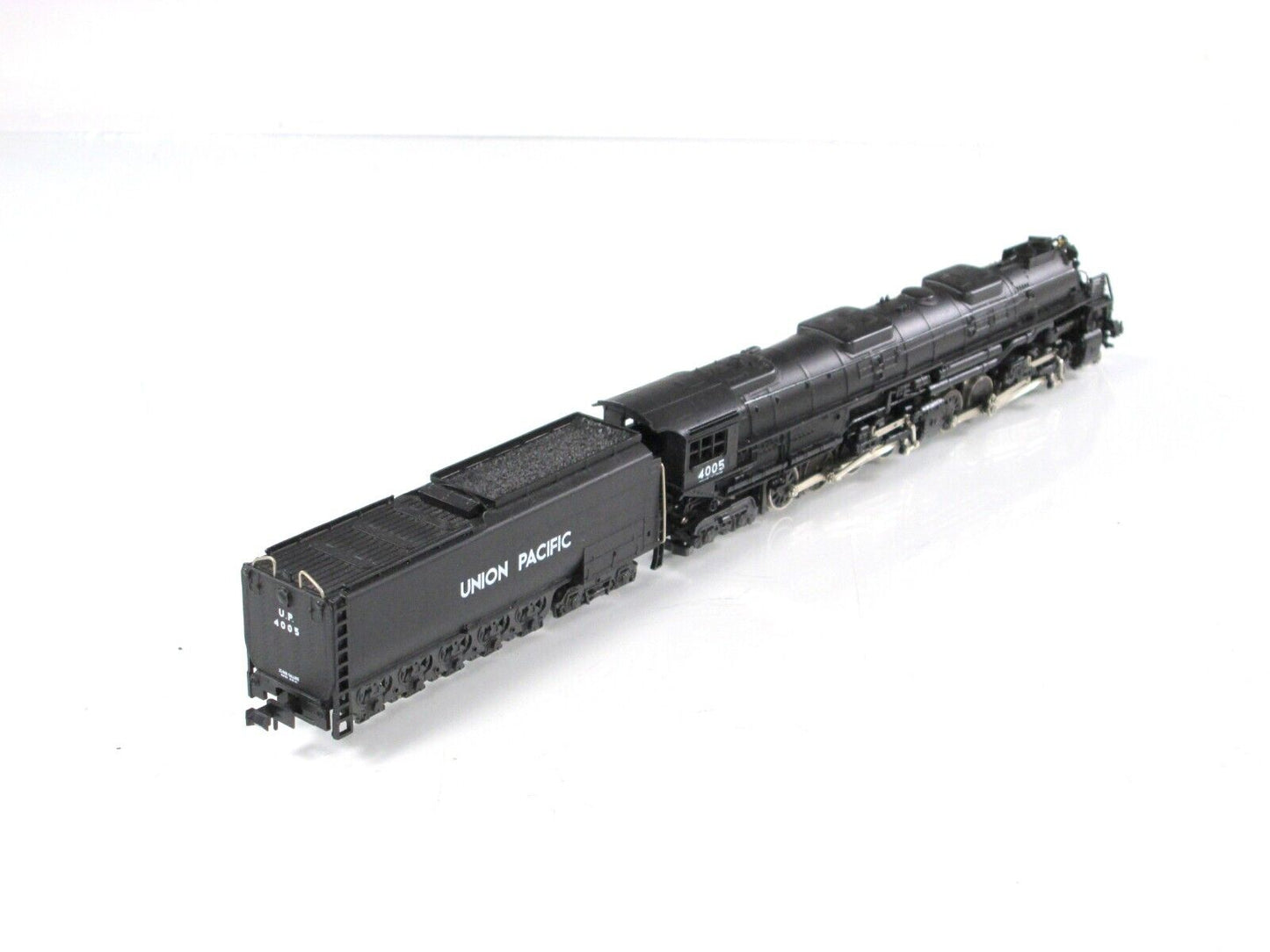 N Scale **UNION PACIFIC** 4-8-8-4 BIG BOY Locomotive & Tender #4005 -- Rivarossi