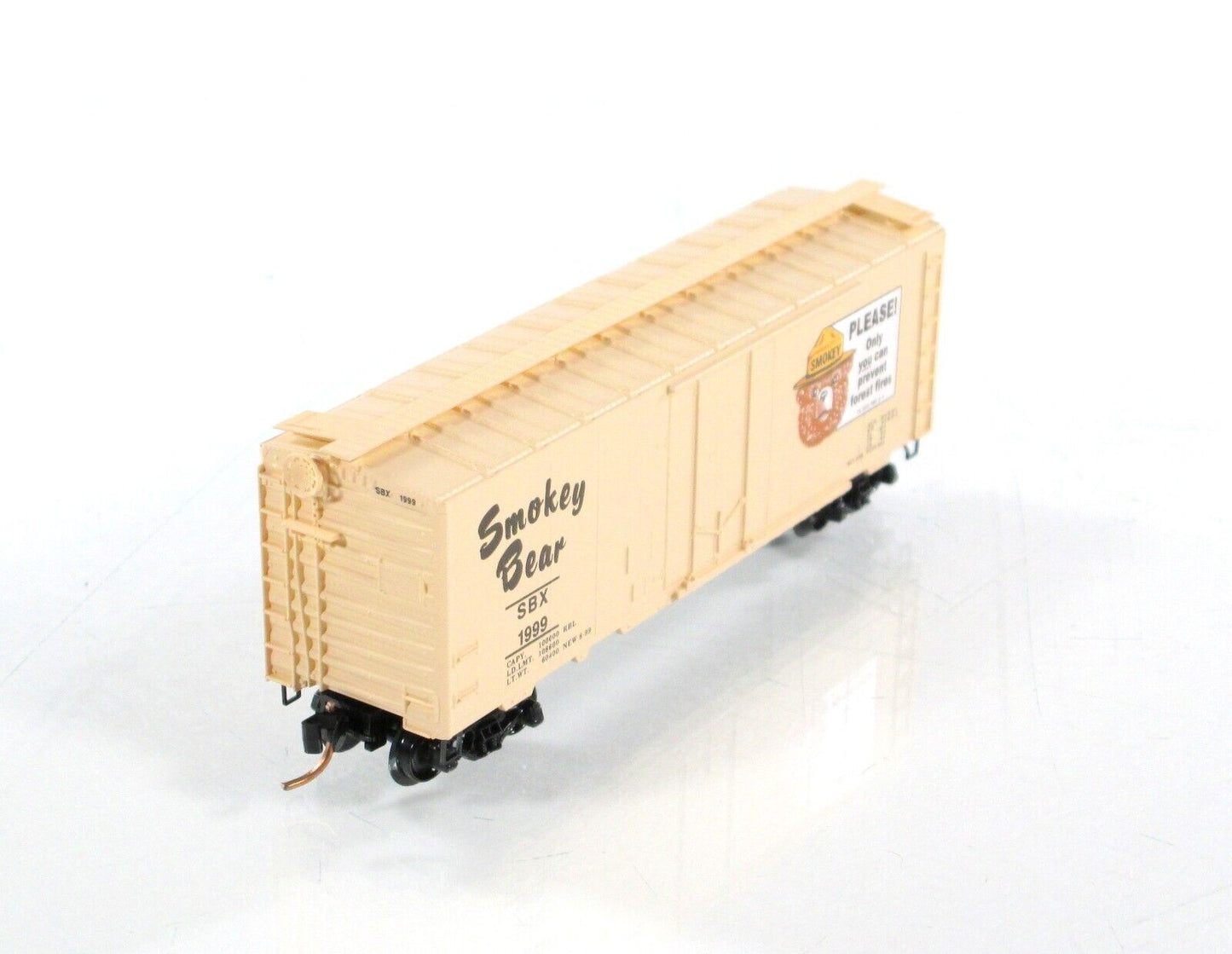 N Scale ***SMOKEY BEAR*** Fire Prevention Box Car, SBX 1999 - Micro Trains 21260