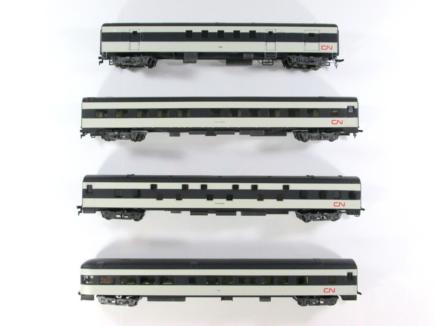HO Scale ***CANADIAN NATIONAL*** 1930s Passenger 4-Car Set B ---- Rivarossi 6935
