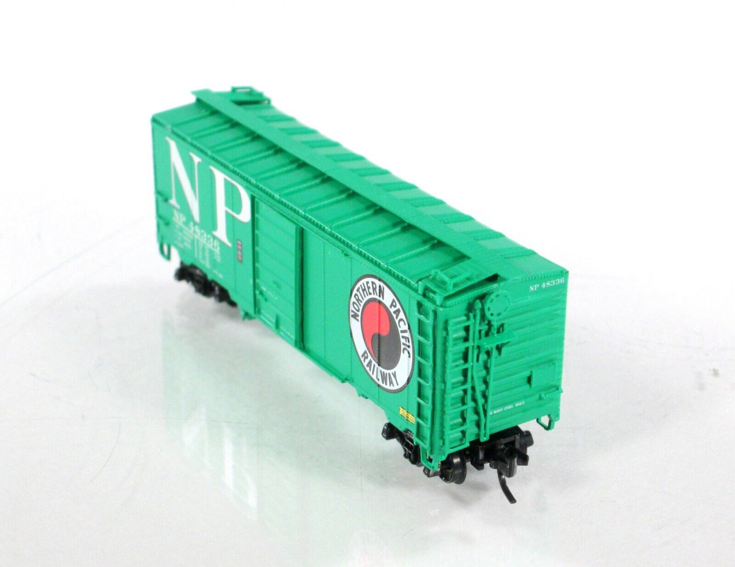 N Scale ****NORTHERN PACIFIC**** 40' Box Car 6-Pack Set ---- Intermountain 65749