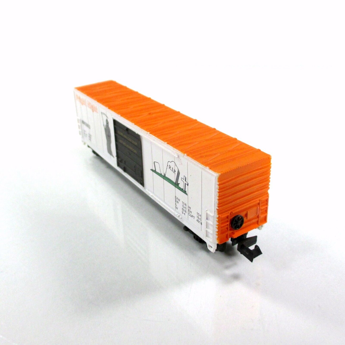 N Scale ***HALLOWEEN FRIGHT NIGHT / GRIM REAPER*** Box Car - Bev-Bel 10044, RARE