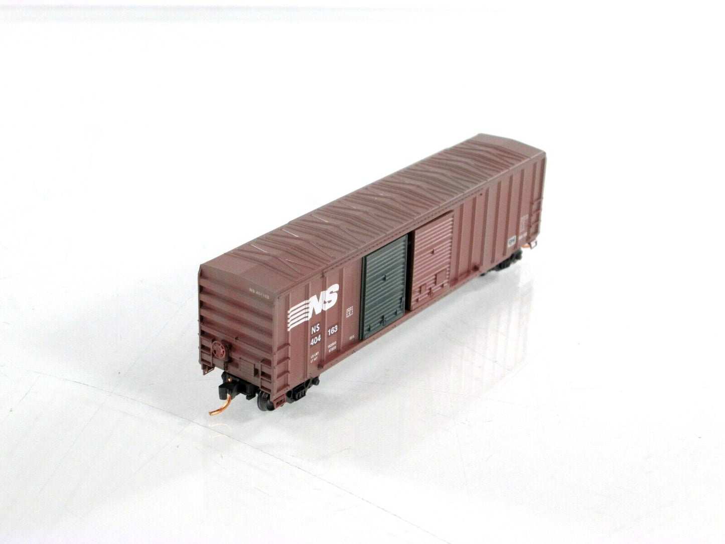 N Scale **NORFOLK SOUTHERN *HALLOWEEN** Graffiti Box Car - Micro Trains 03050220