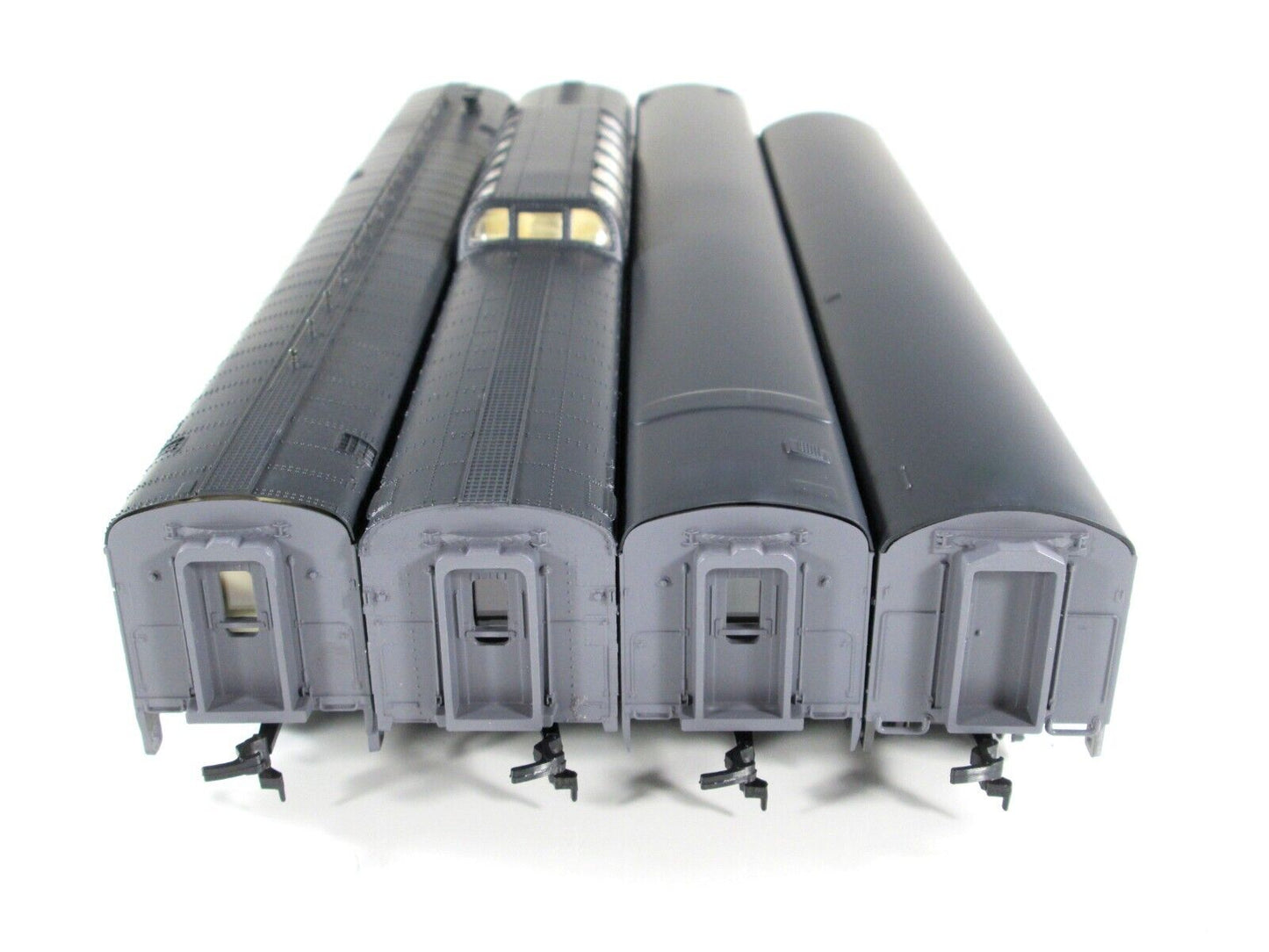 HO Scale ***UNION PACIFIC GRAY*** 1930s Passenger Car Set A ----- Rivarossi 6940