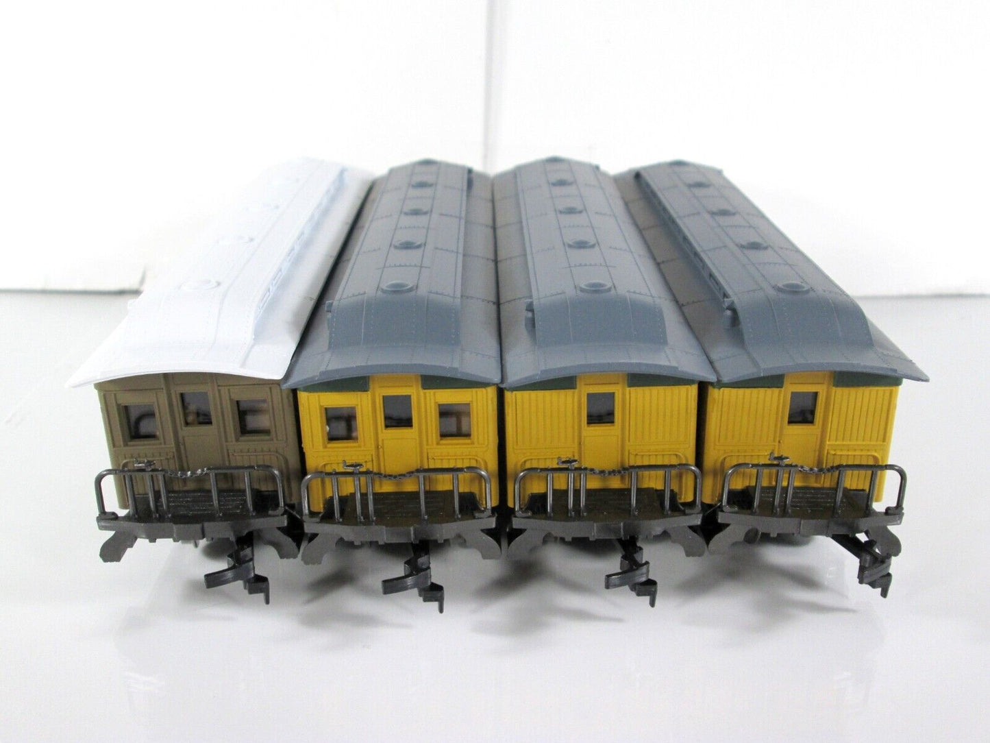HO Scale **VIRGINIA & TRUCKEE** Old Timer Overland Passenger Set -Rivarossi 6900