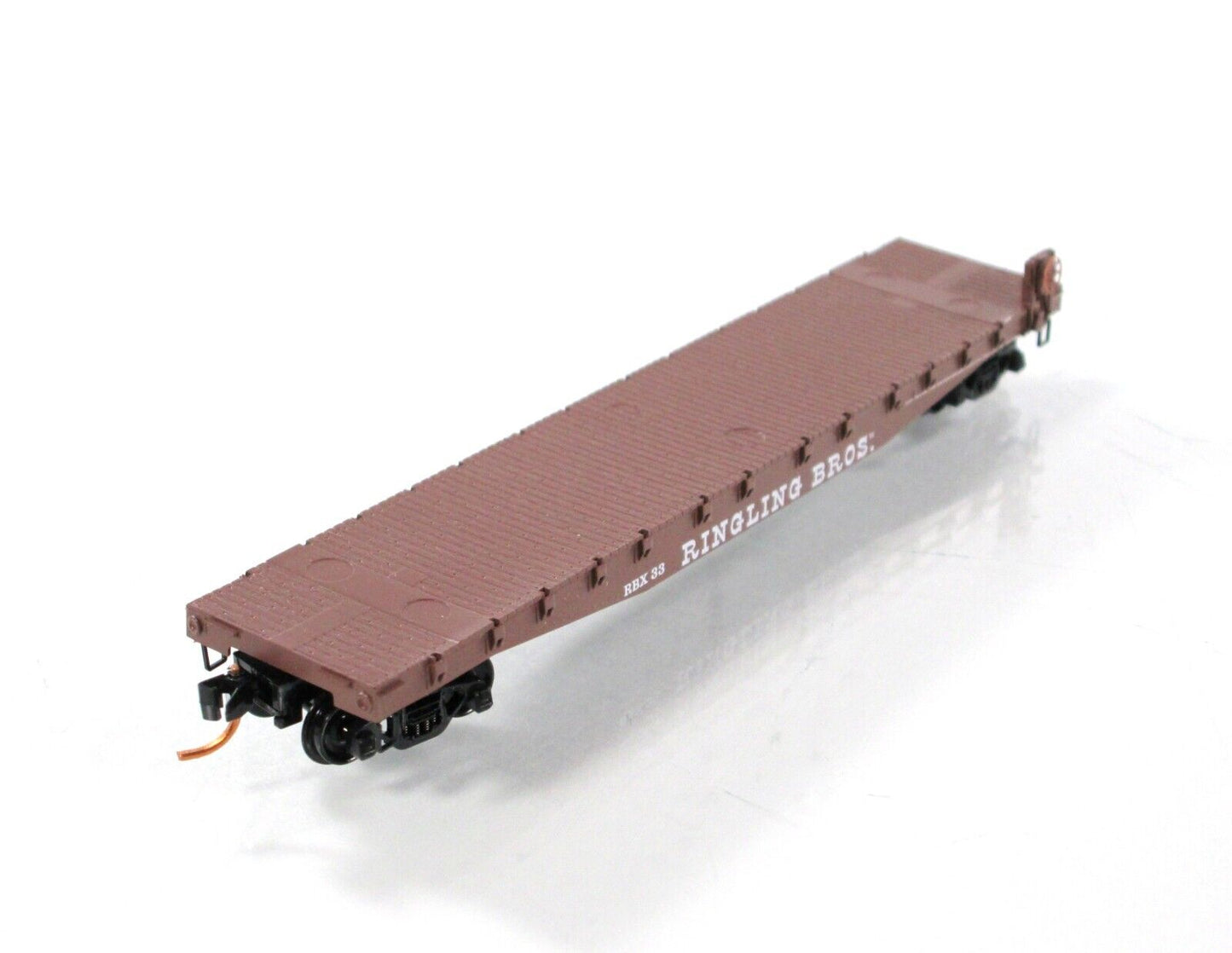 N Scale ***RINGLING Bros*** Circus 50' Flat Car, RBBX 33 - Micro Trains 04500393
