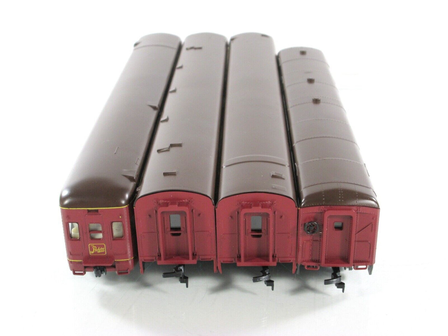 HO Scale ***NORFOLK & WESTERN*** 1930s Lightweight Passenger Set, Rivarossi 6943
