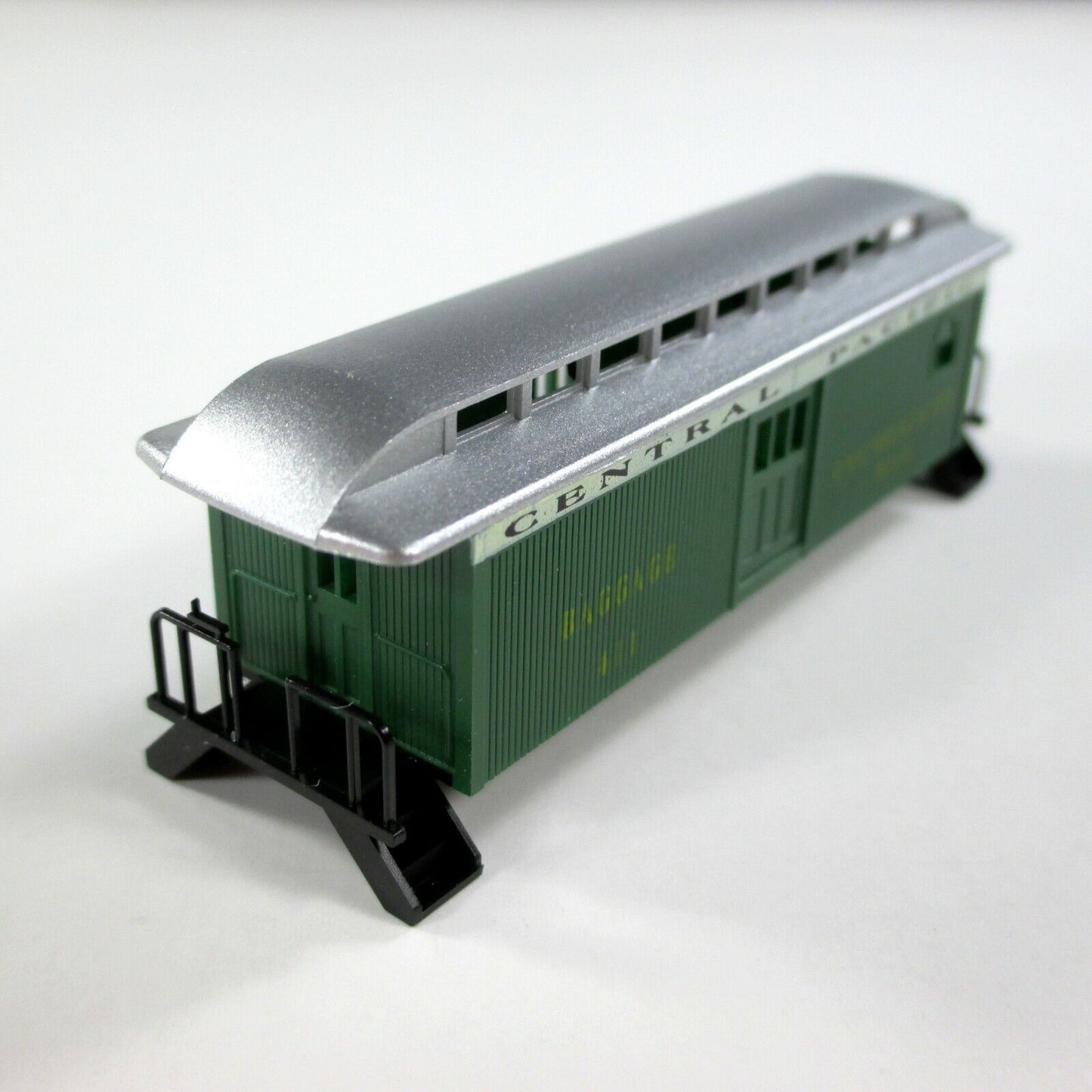 N Scale CPRR Central Pacific OVERTON Old Time Passenger 4-Car Set --- Roundhouse