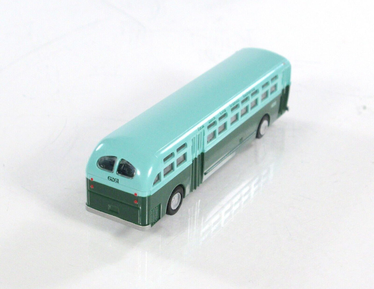 N Scale ***NEW YORK CITY TA*** Transit Motor Coach #6261 - WHEELS of TIME 90502