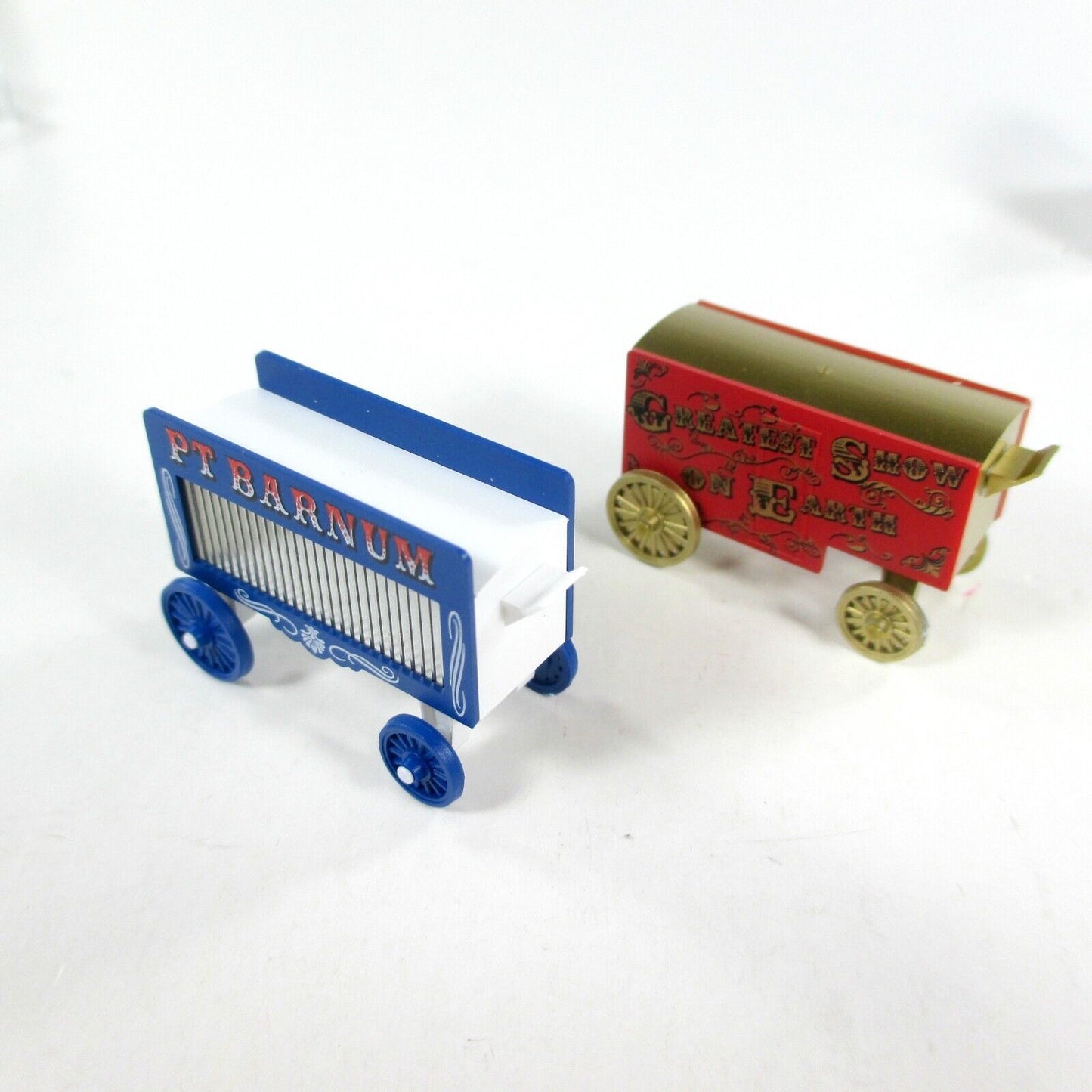 N Scale P.T. Barnum Vintage Circus Wagon Cars 2-Pack Set - Micro Trains 47000079