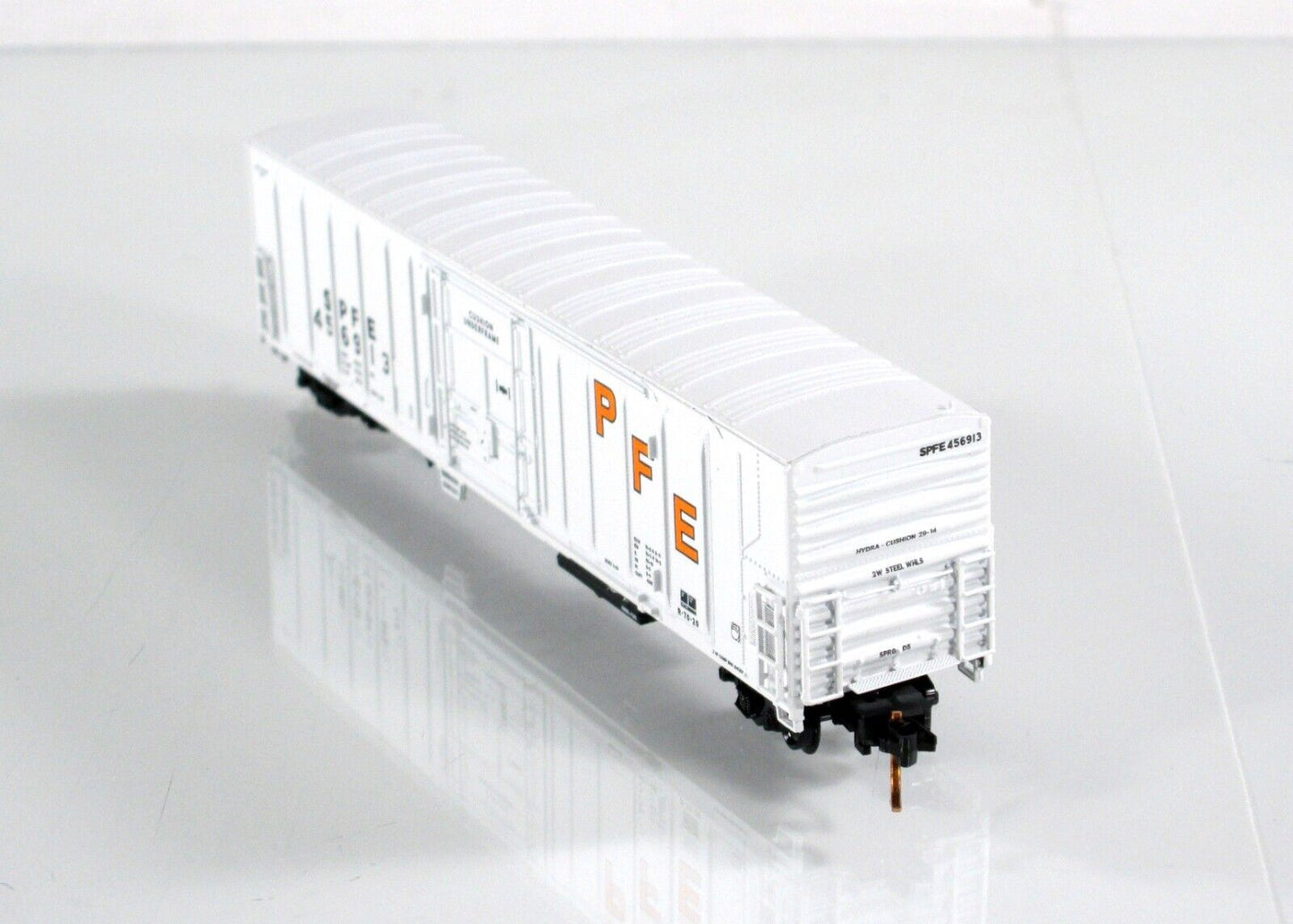 N Scale *PACIFIC FRUIT EXPRESS* SPFE Reefer 6-Car Set, Intermountain 68818 *RARE