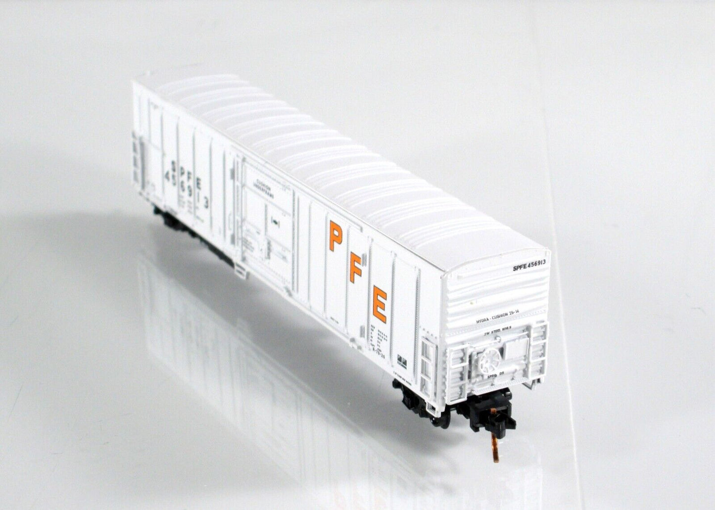 N Scale *PACIFIC FRUIT EXPRESS* SPFE Reefer 6-Car Set, Intermountain 68818 *RARE