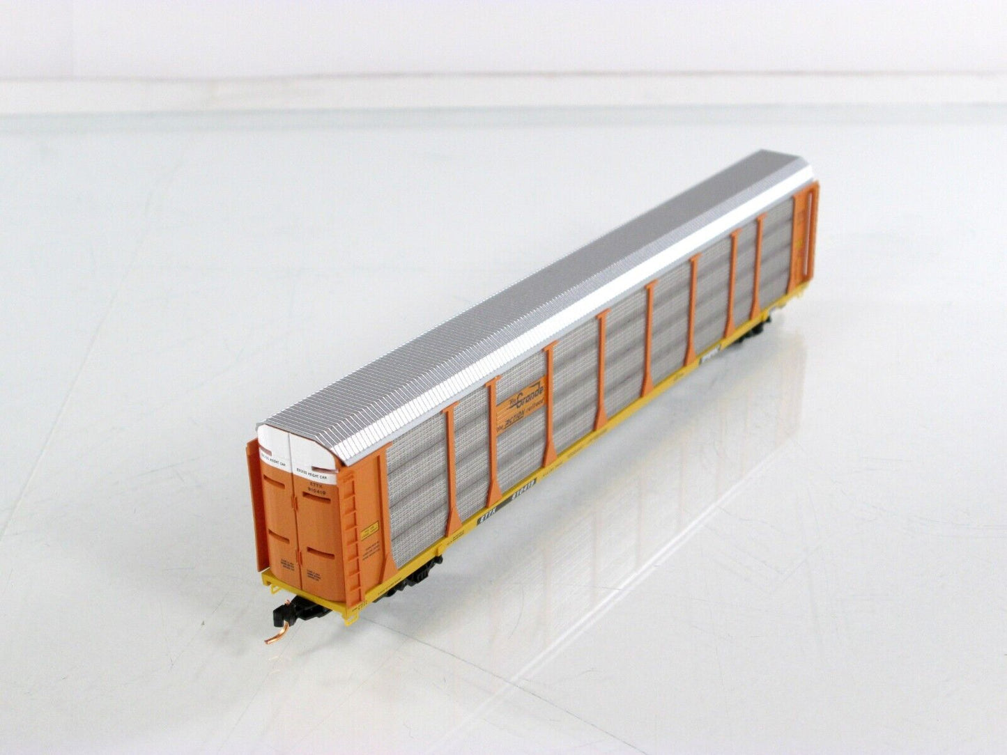 N Scale **DENVER RIO GRANDE** Tri-Level Auto Rack #810419, Micro Trains 11100220