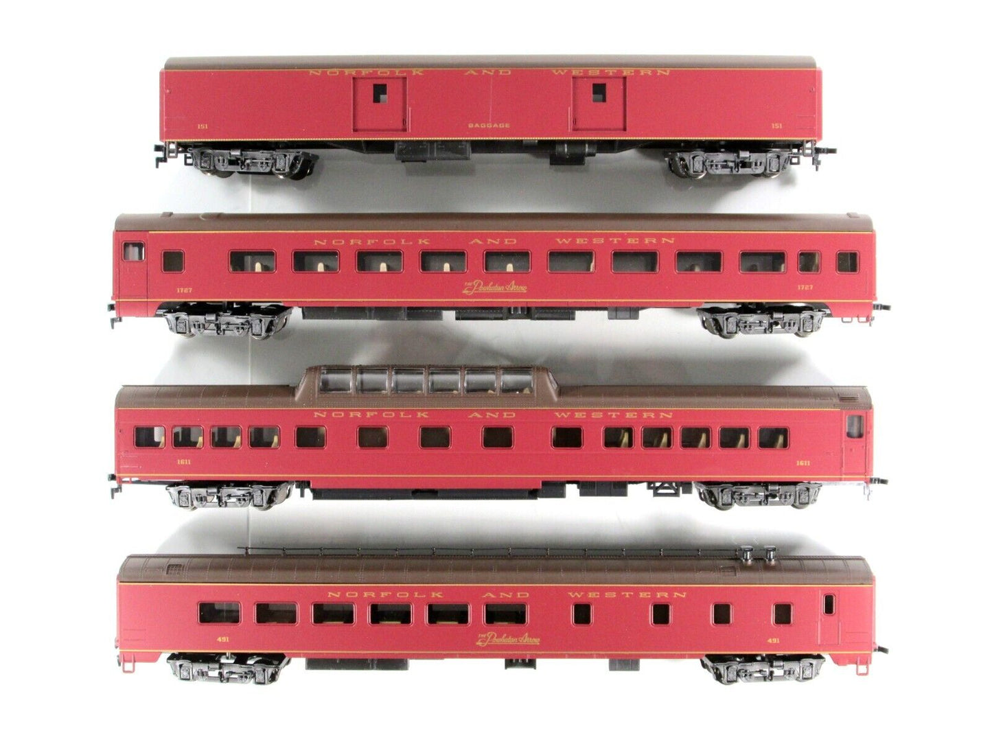 HO Scale ***NORFOLK & WESTERN POWHATAN*** 1930s Passenger Set  -  Rivarossi 6942