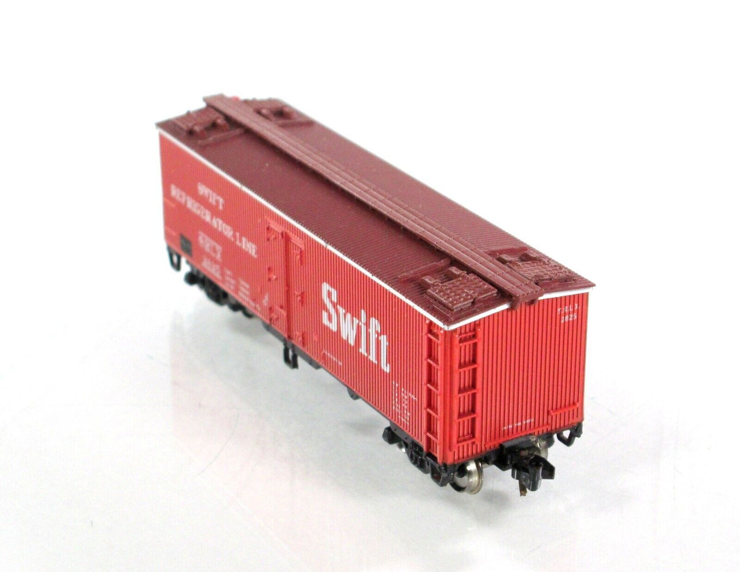 N Scale **SWIFT** Red Billboard 37' Meat Reefer 7-Pack - Rapido 521034, MTL Cplr