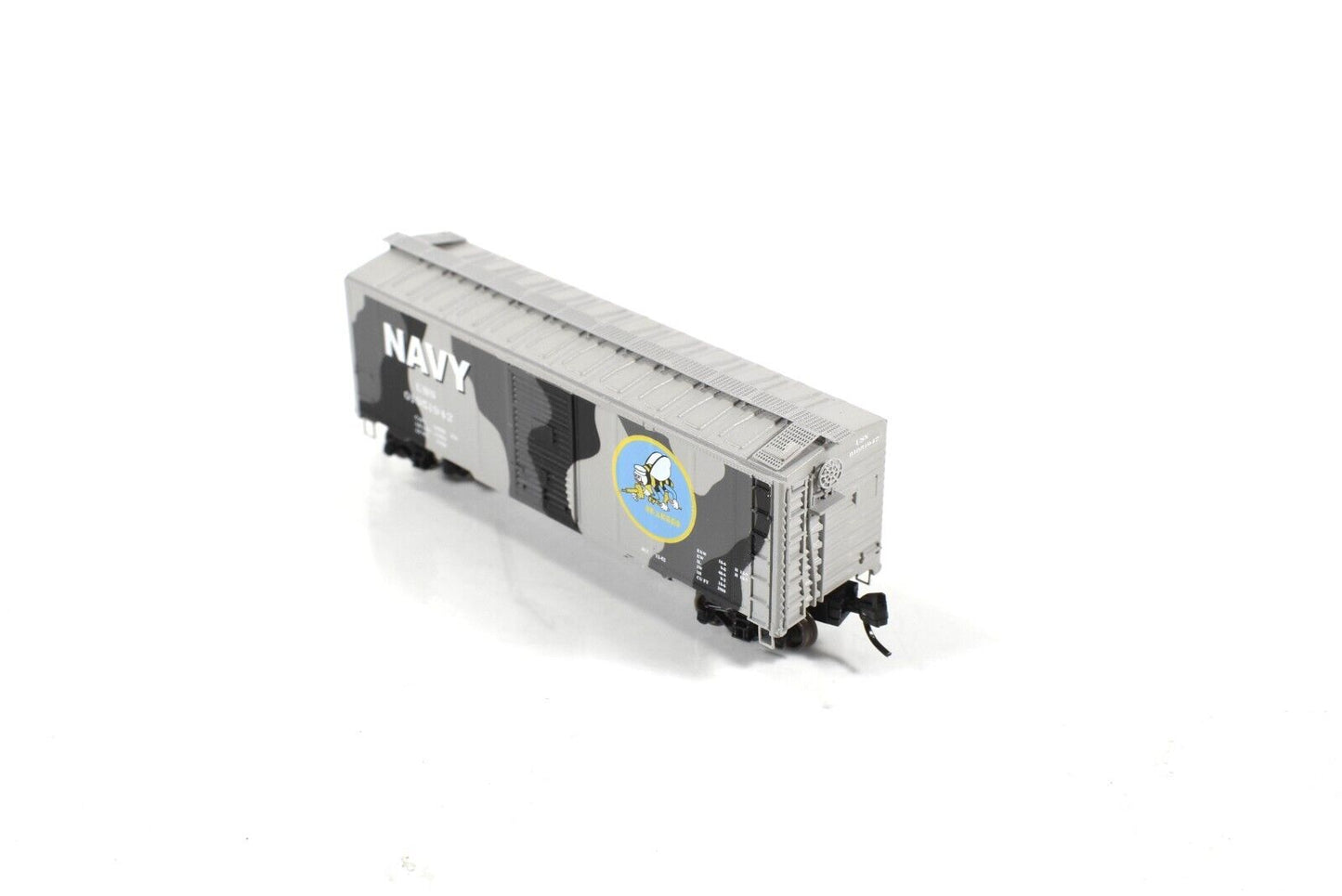 N Scale ****US NAVY SEABEES**** 40' Box Car ---- USN 01051942 ---- DELUXE 240121