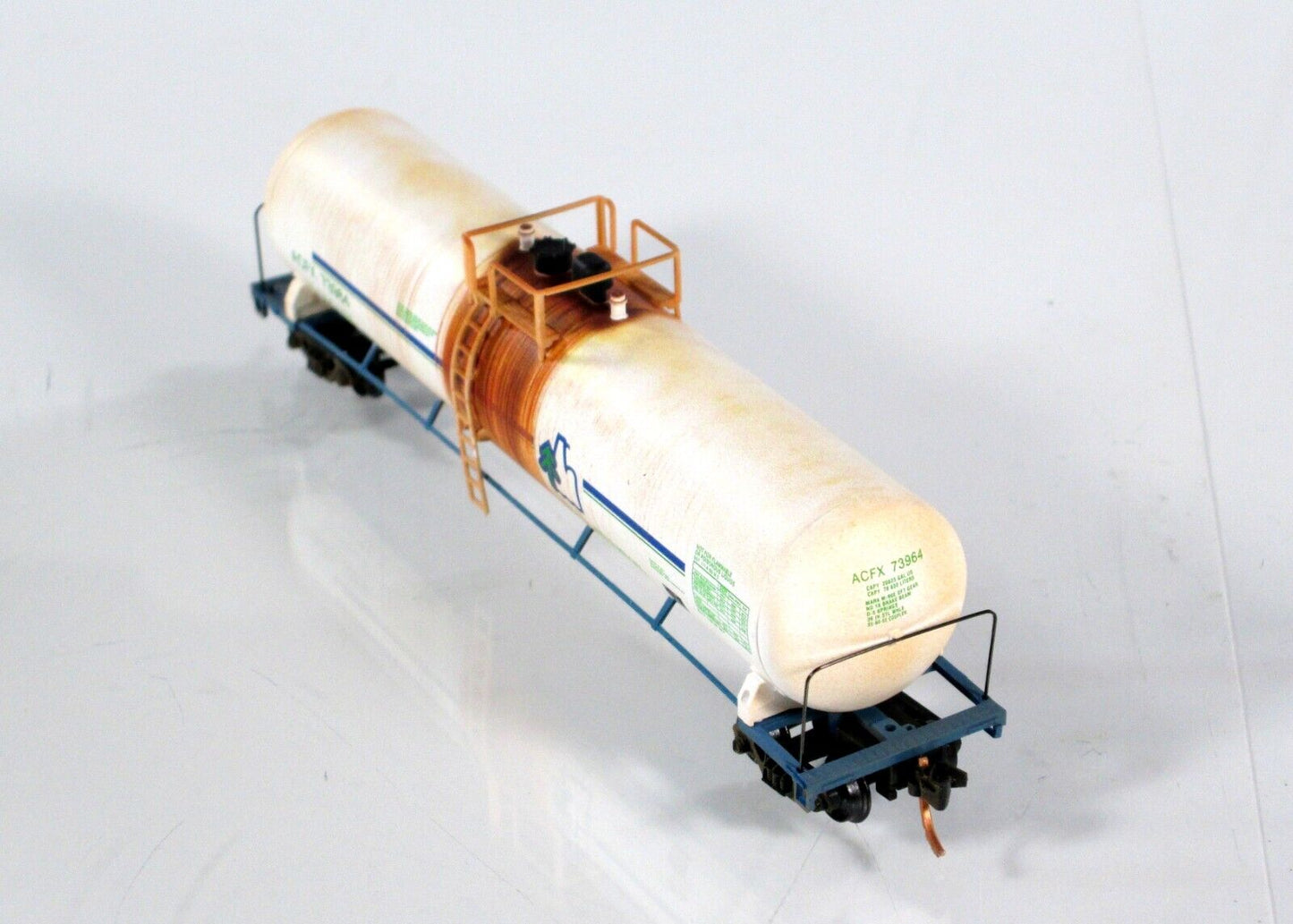 N Scale ***ACFX*** Weathered & Graffiti Tank Car - Micro Trains 11044290