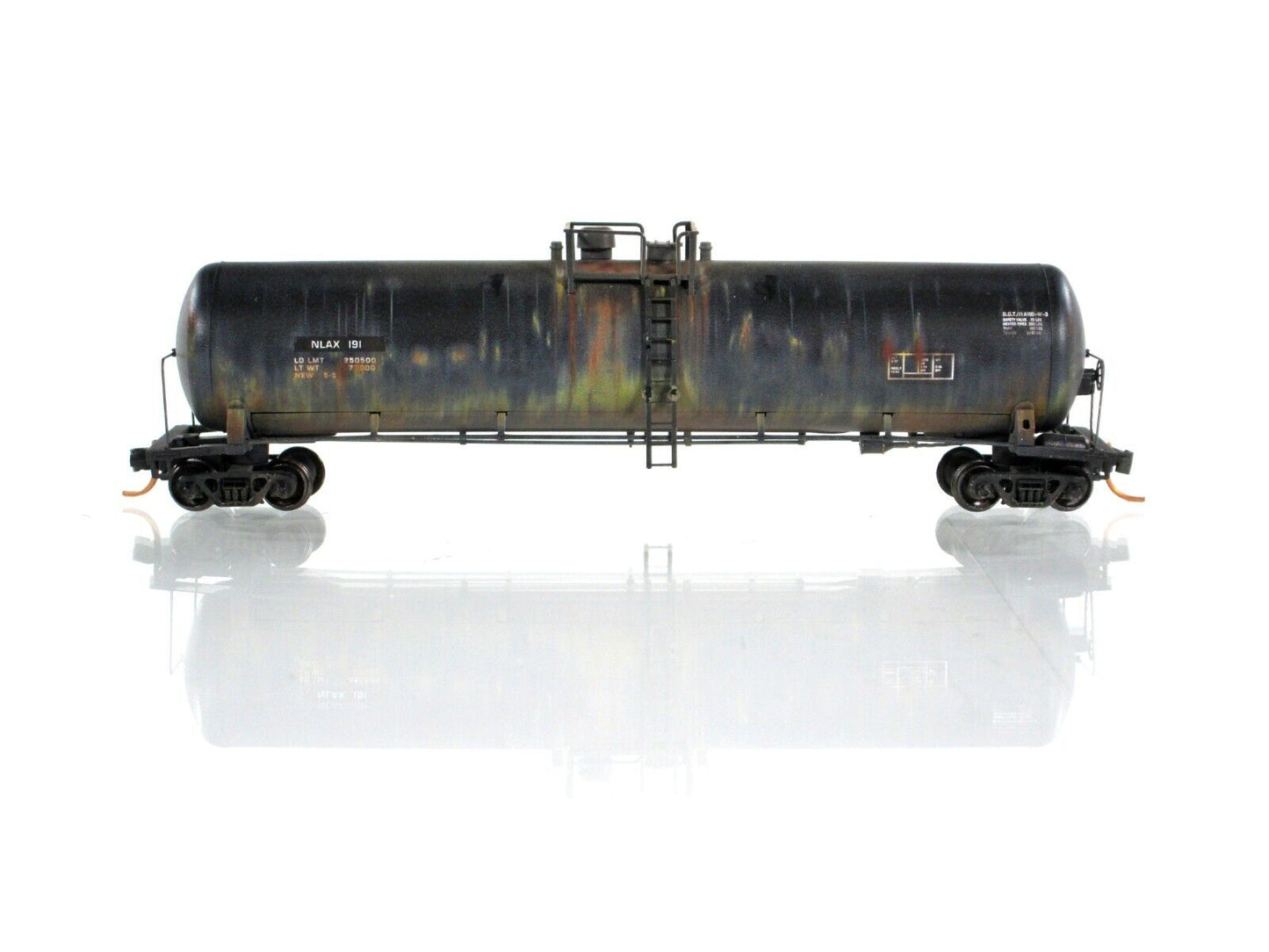 N Scale **NASA** Weathered 56' Tank Car, Series #4 - Micro Trains 110002160