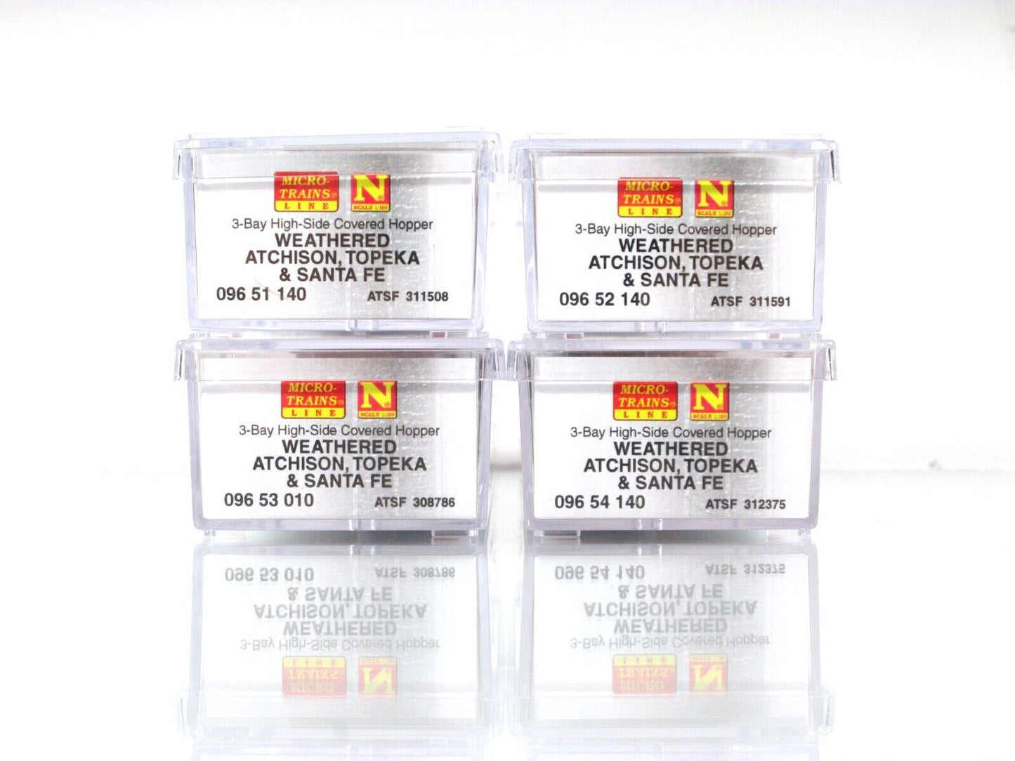 N Scale **SANTA FE** Weathered Covered Hopper 4-Pack Set - Micro Trains 99305310