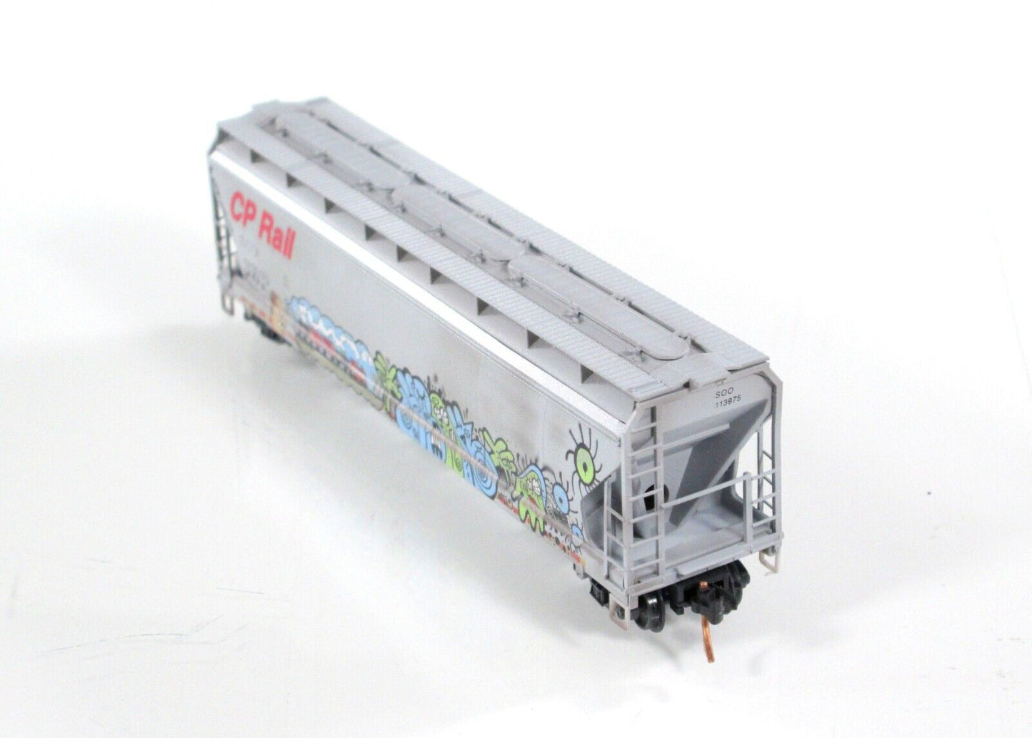 N Scale **CP RAIL**  Weathered & Graffiti Hopper #113975 - Micro Trains 09444093