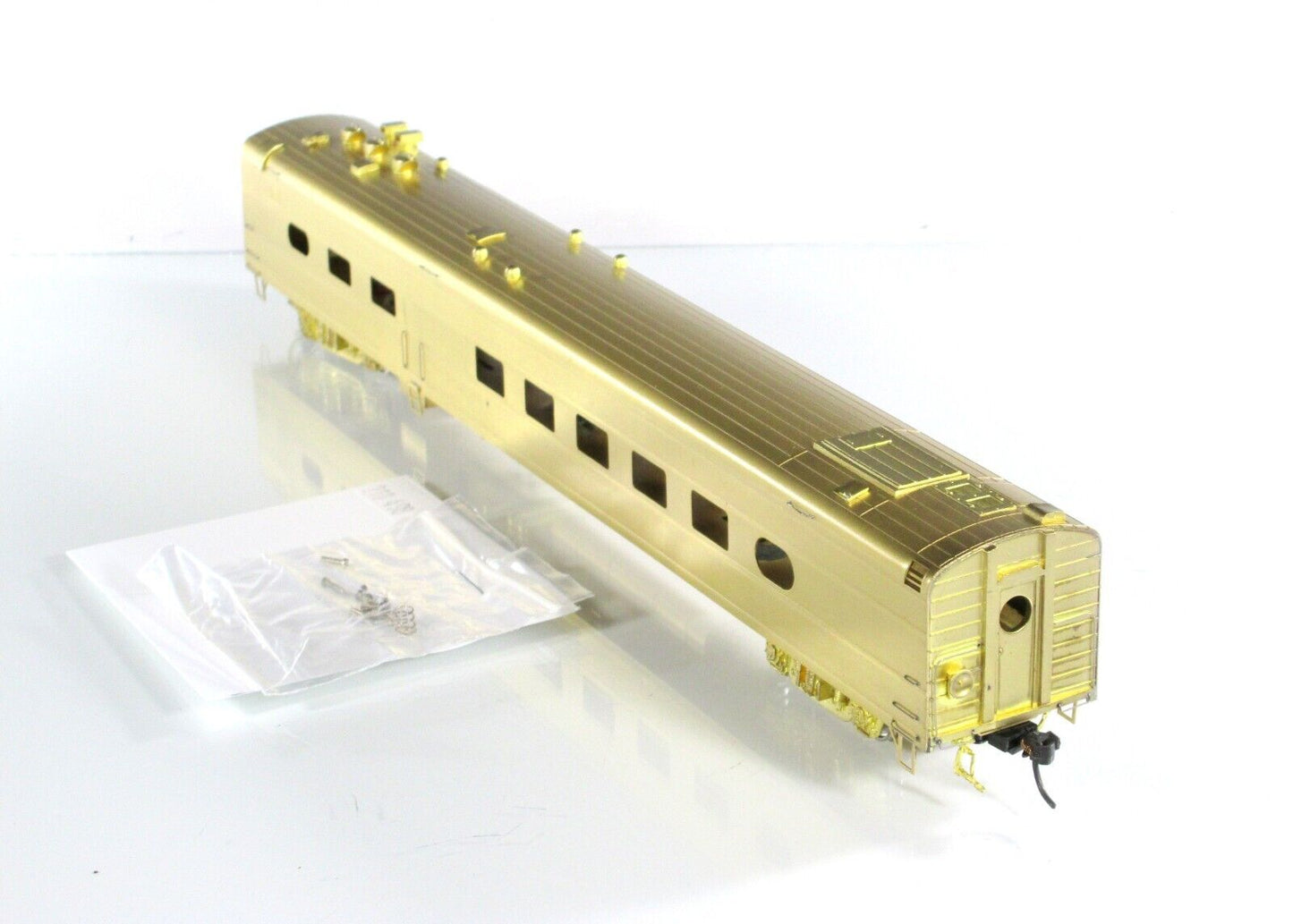 HO Scale BRASS **MILWAUKEE OLYMPIAN HIAWATHA #115 DINER** - ORIENTAL / SAMHONGSA