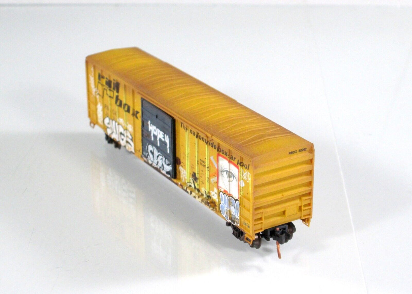 N Scale **RAILBOX GRAFFITI** Box Car #30262 - Micro Trains NSE MTL 16-26 *RARE*